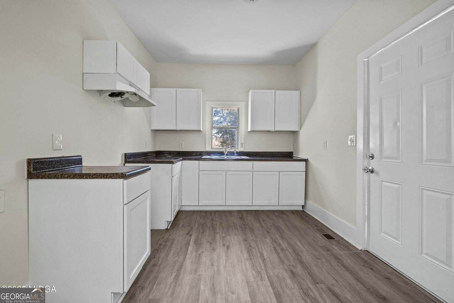 871 Peachtree Street Property Photo 9