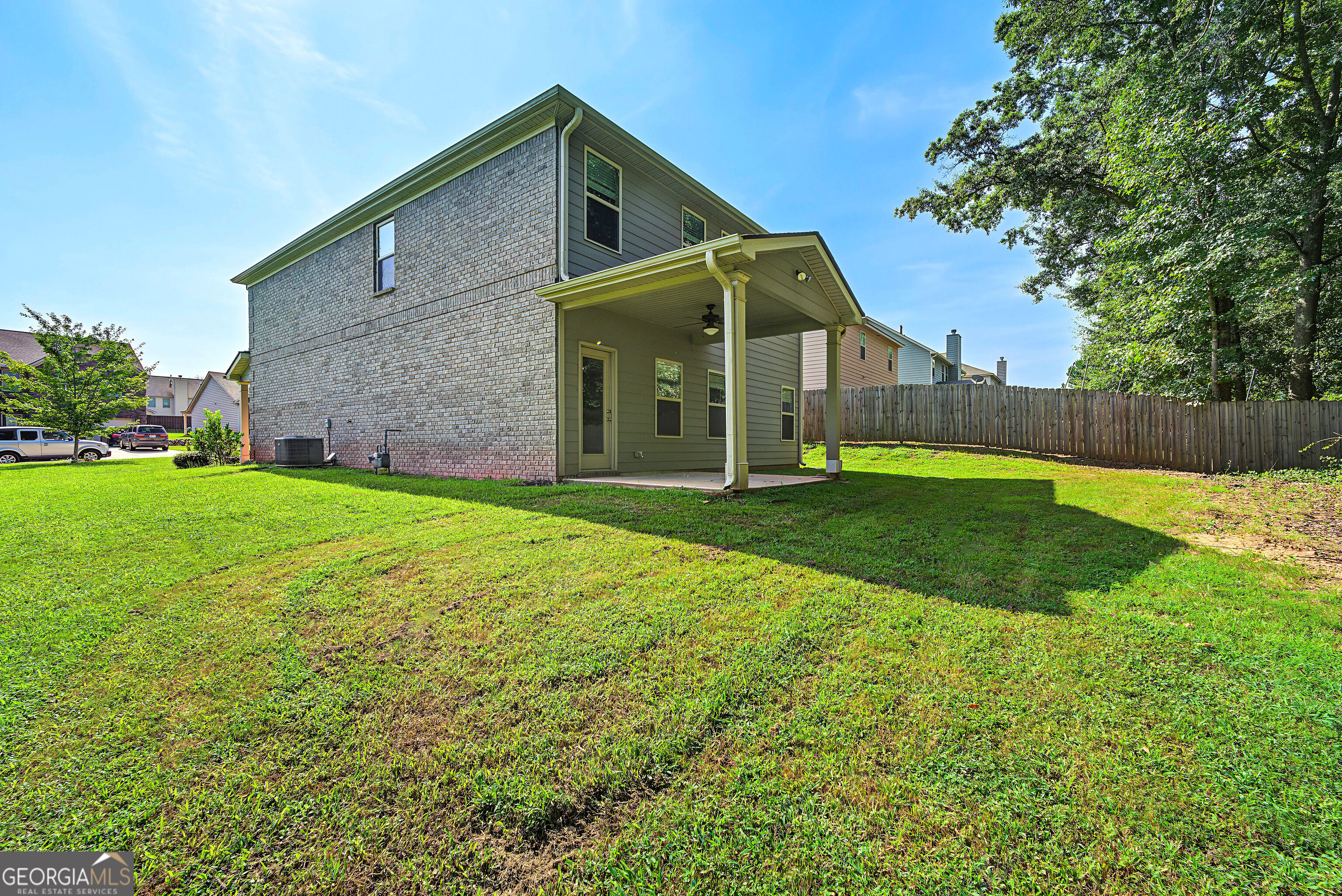 1735 Tricklin Springs Property Photo 3