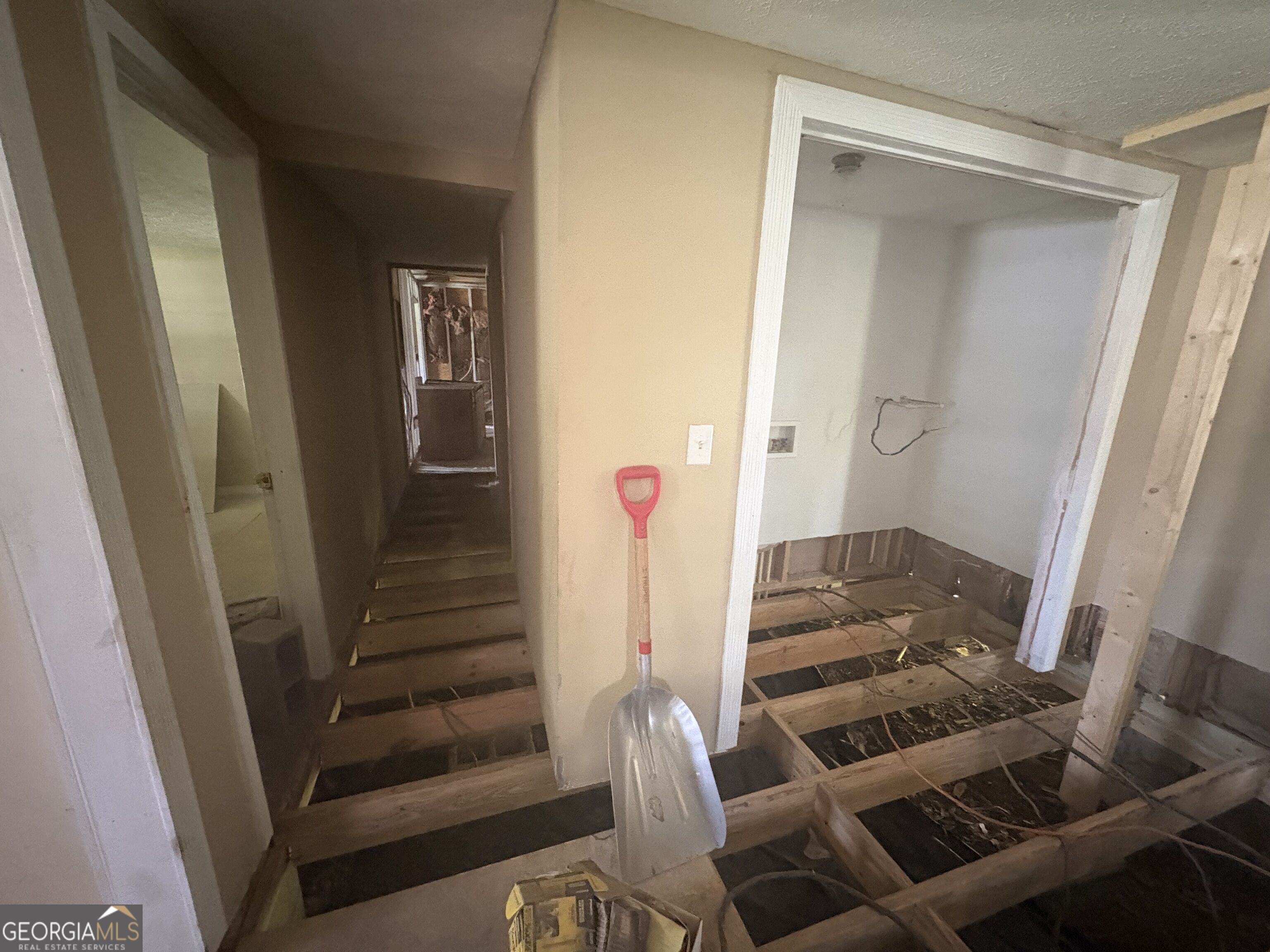 151 N 7th Street Property Photo 4