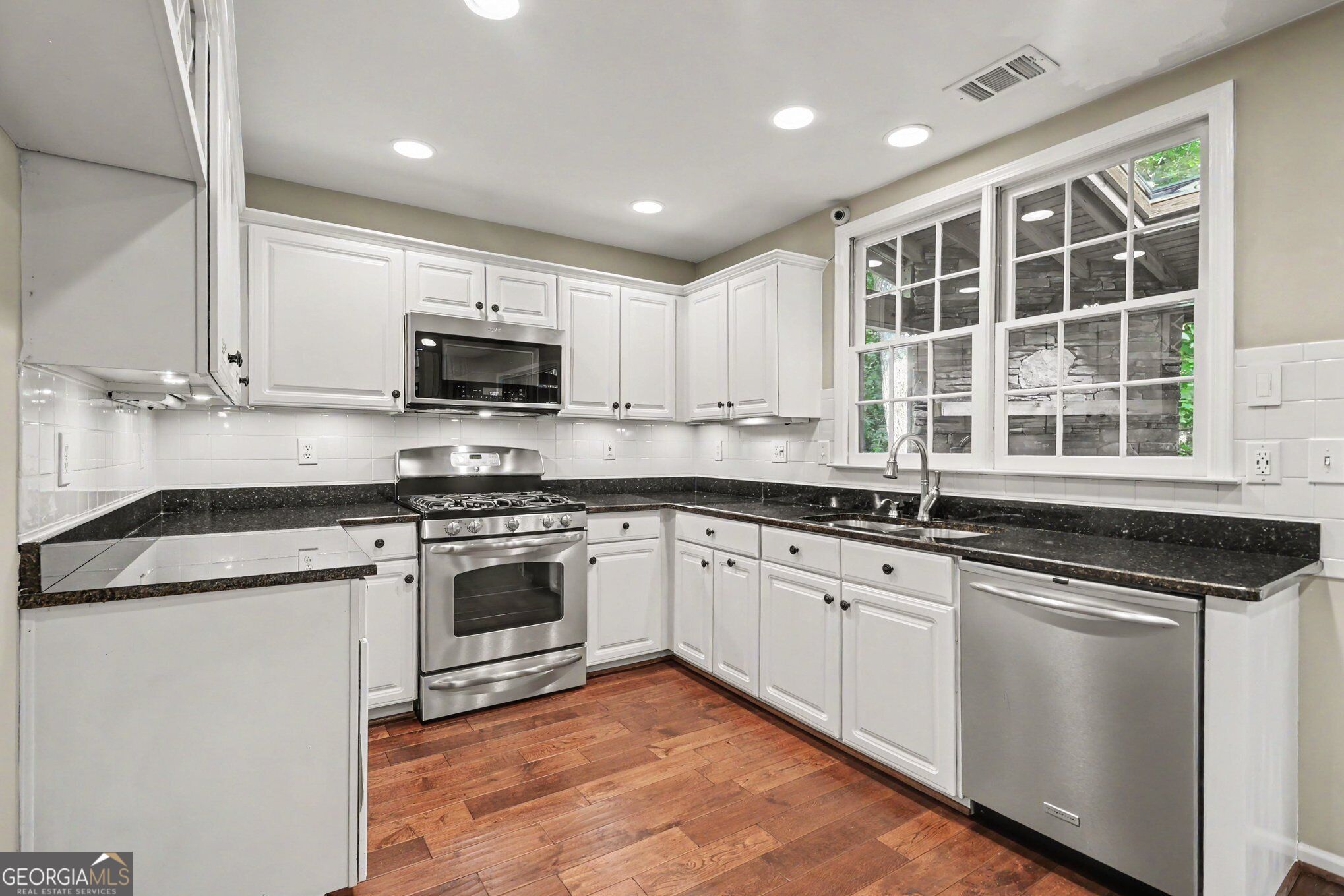 635 Rosedown Way Property Photo 13