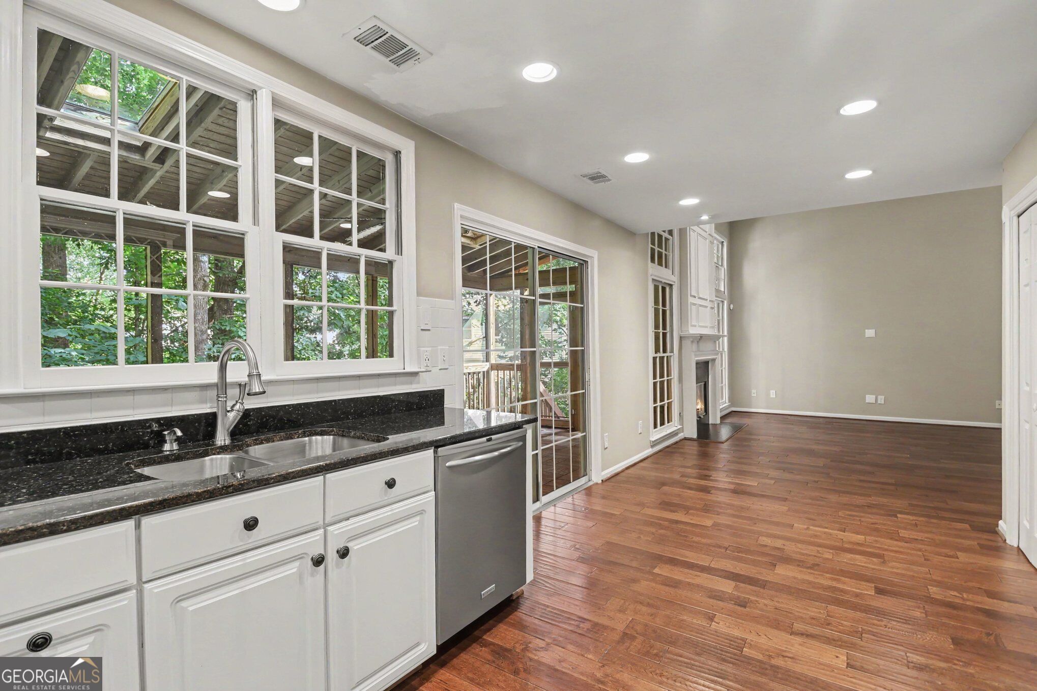 635 Rosedown Way Property Photo 14
