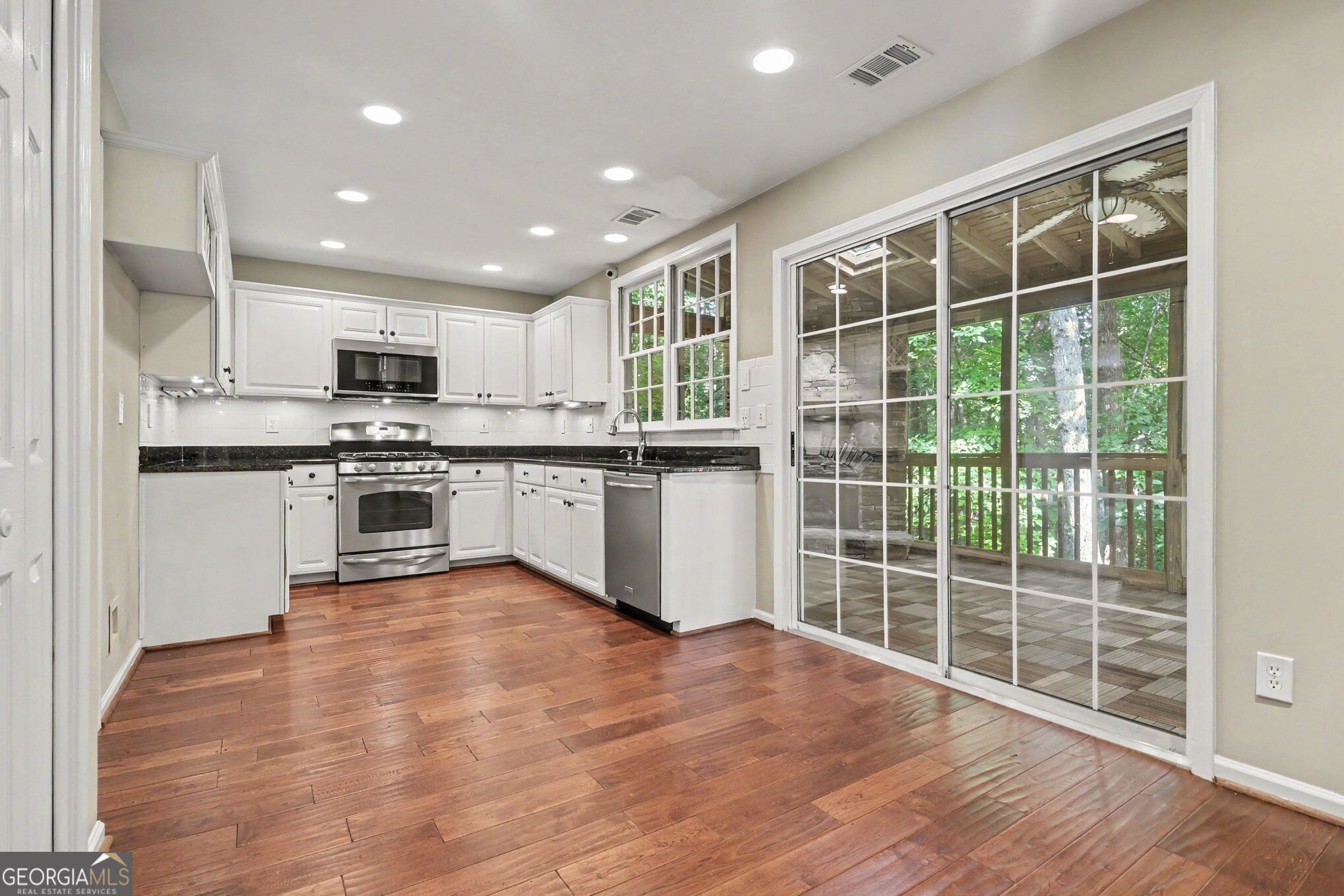 635 Rosedown Way Property Photo 16