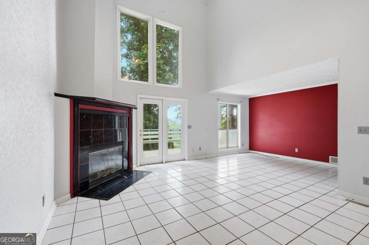 108 Oval Court Property Photo 10