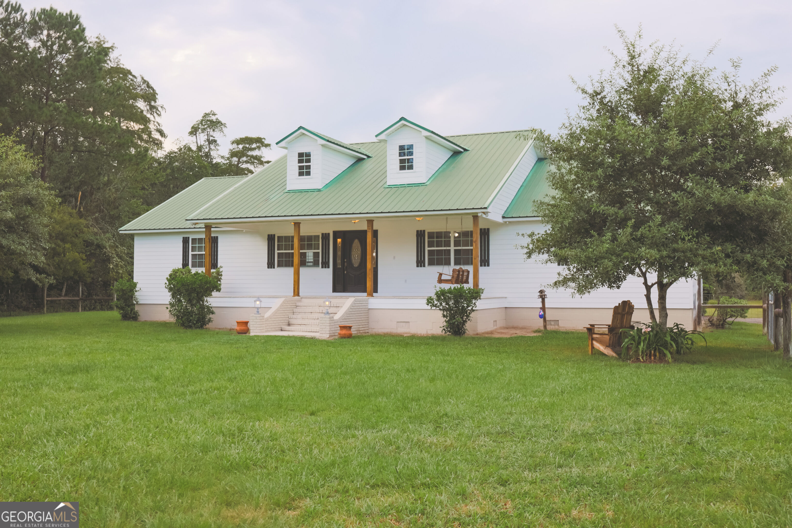 1325 Joe Knox Bridge Road Property Photo 1