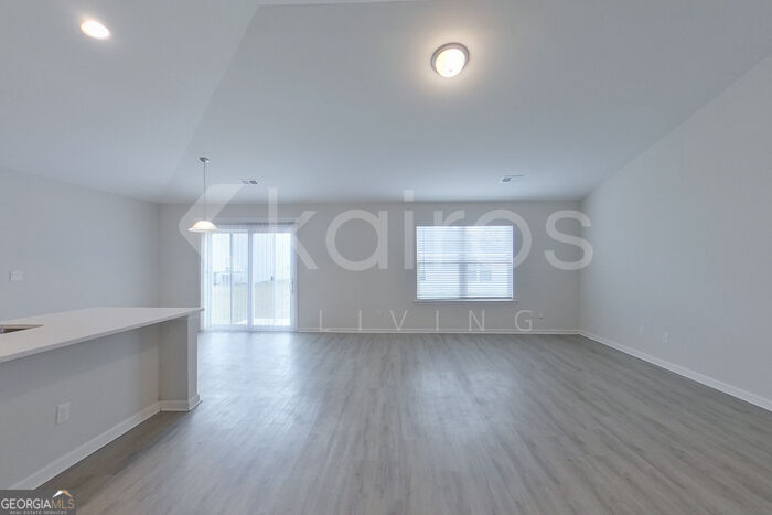 12 Carrollton Drive Property Photo 2