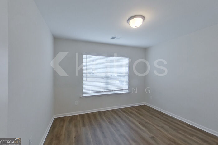 12 Carrollton Drive Property Photo 8