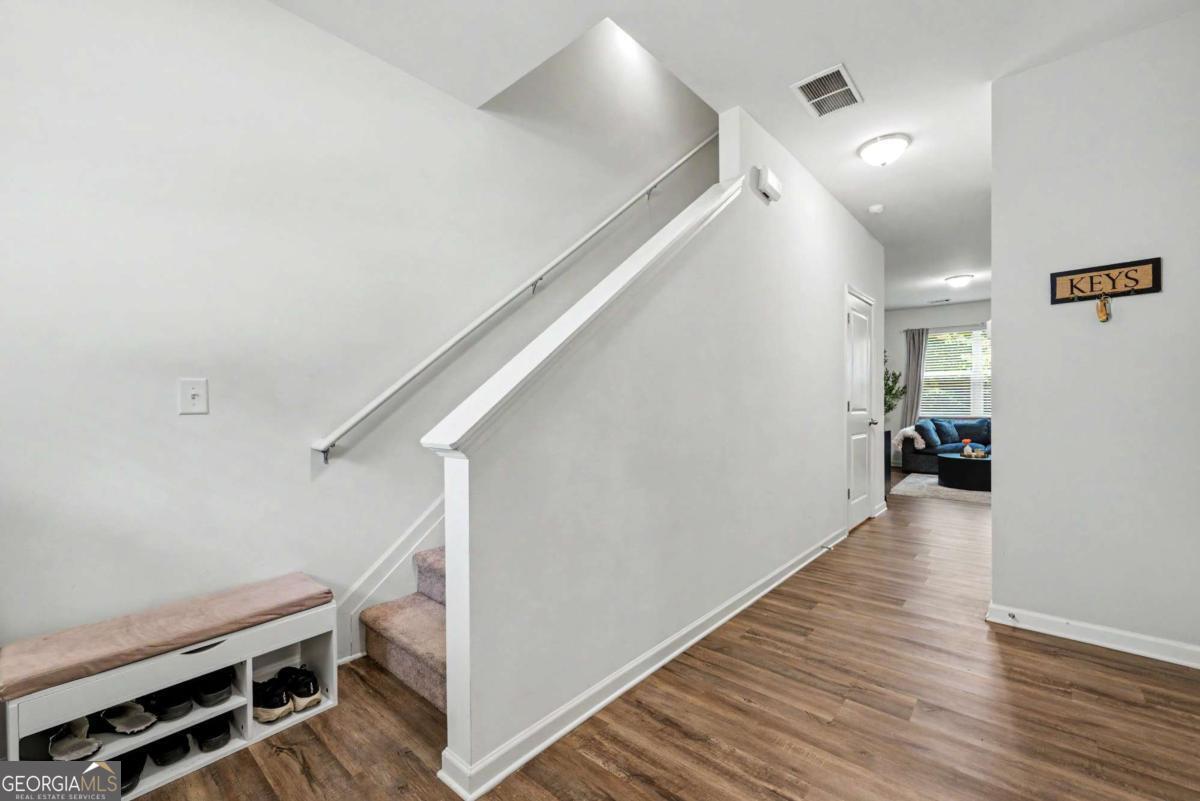 3342 Tarian Way Property Photo 3