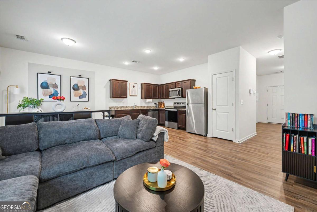 3342 Tarian Way Property Photo 10
