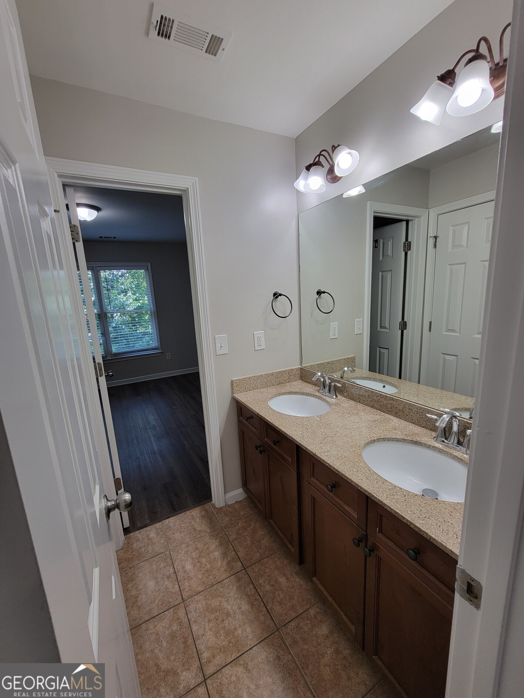 6660 Granite Gate Pass Property Photo 30