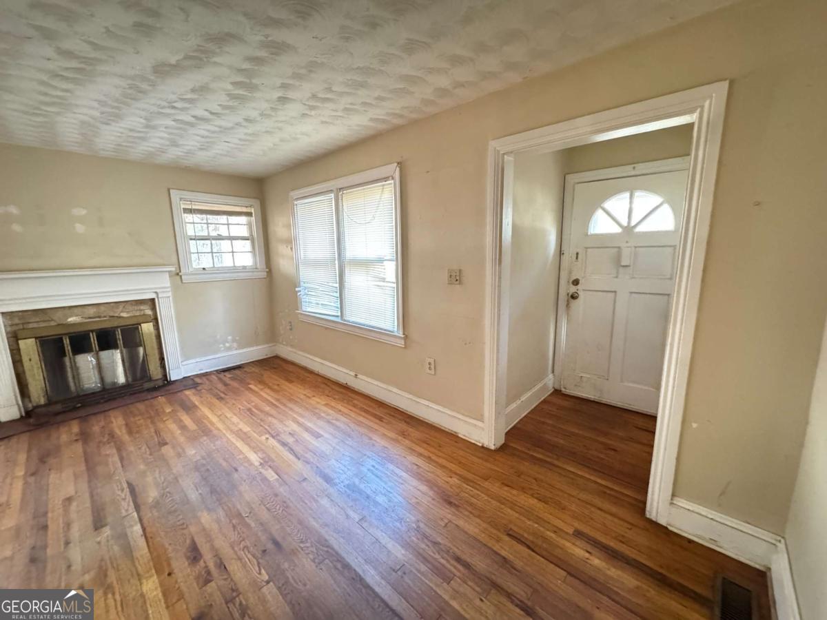 2169 Delowe Drive Property Photo 3