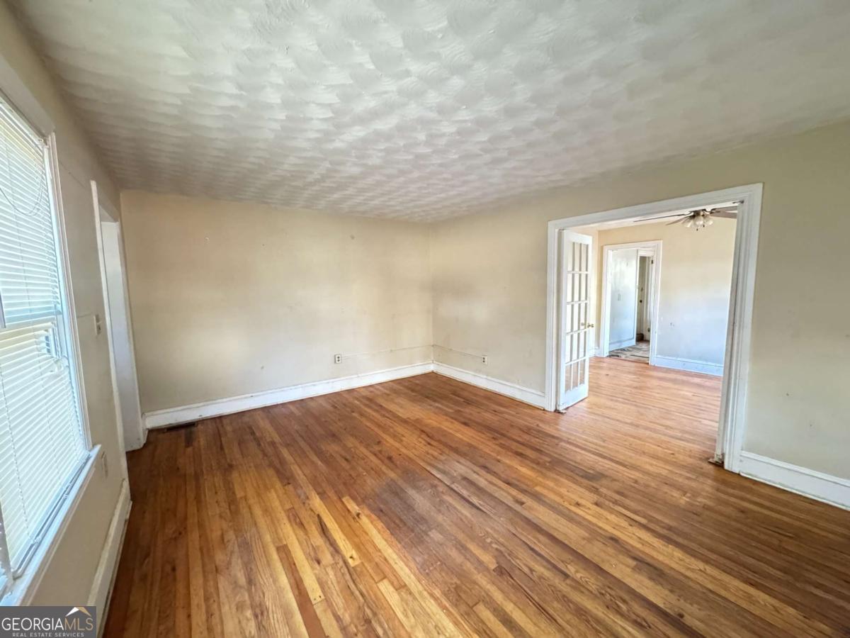 2169 Delowe Drive Property Photo 4