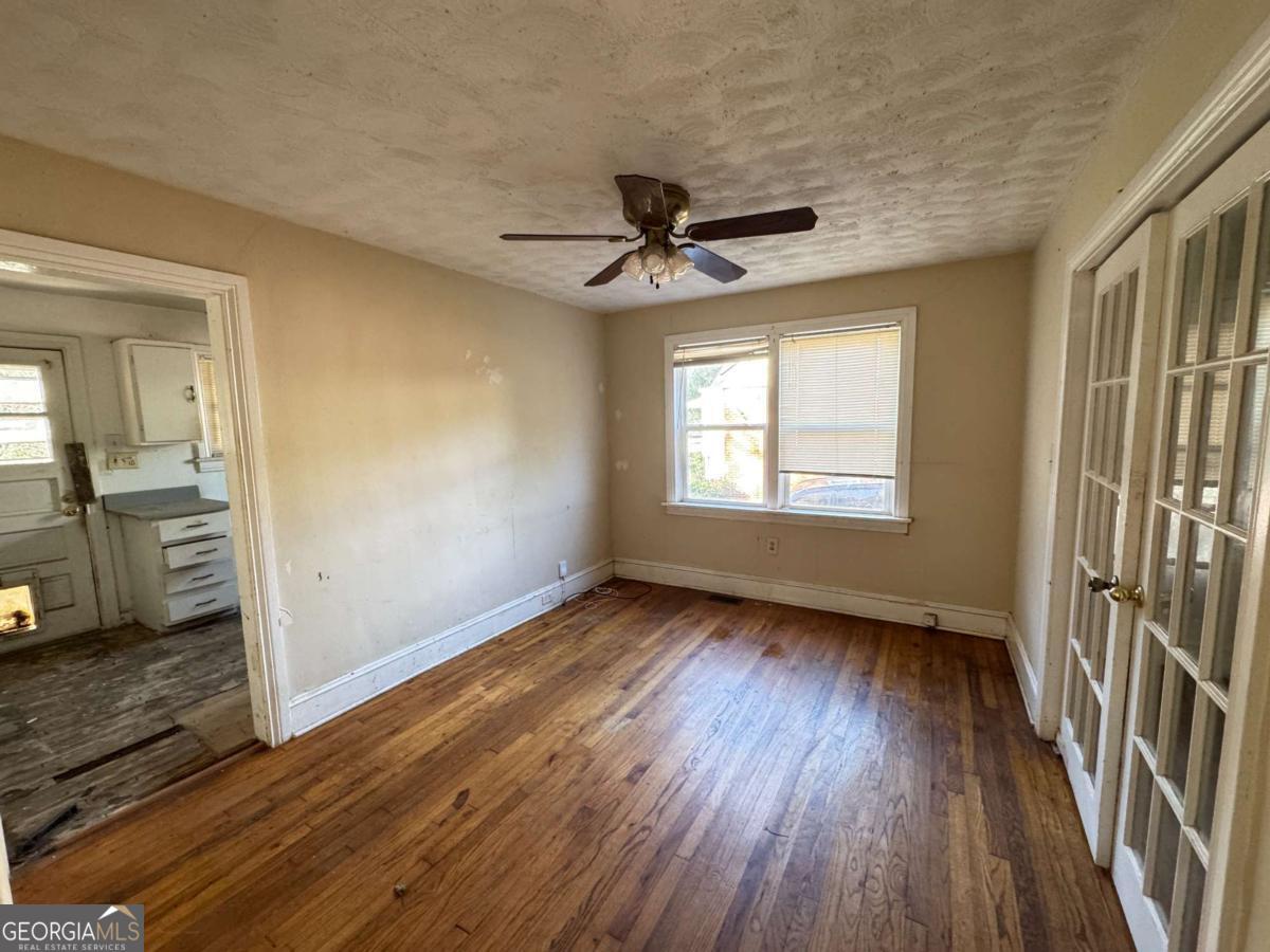2169 Delowe Drive Property Photo 8