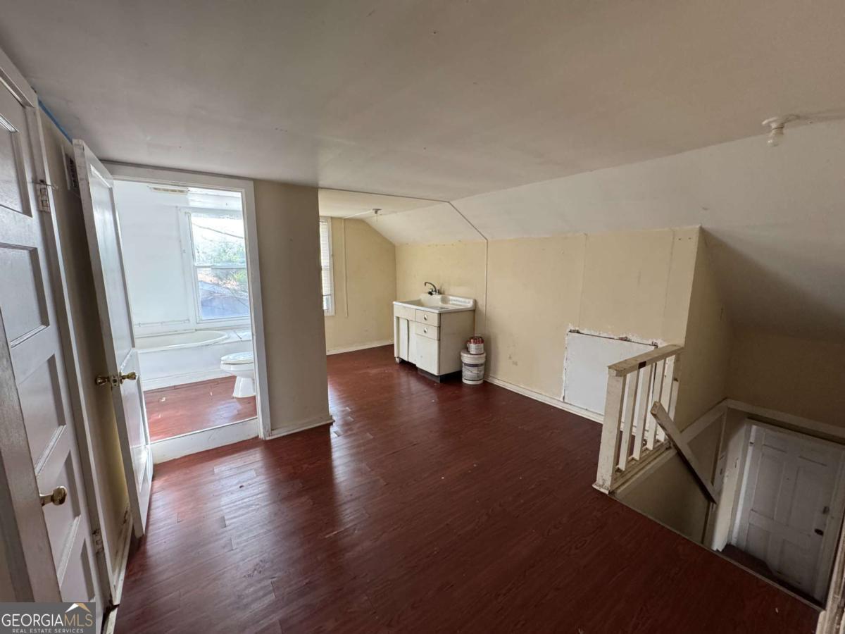2169 Delowe Drive Property Photo 25
