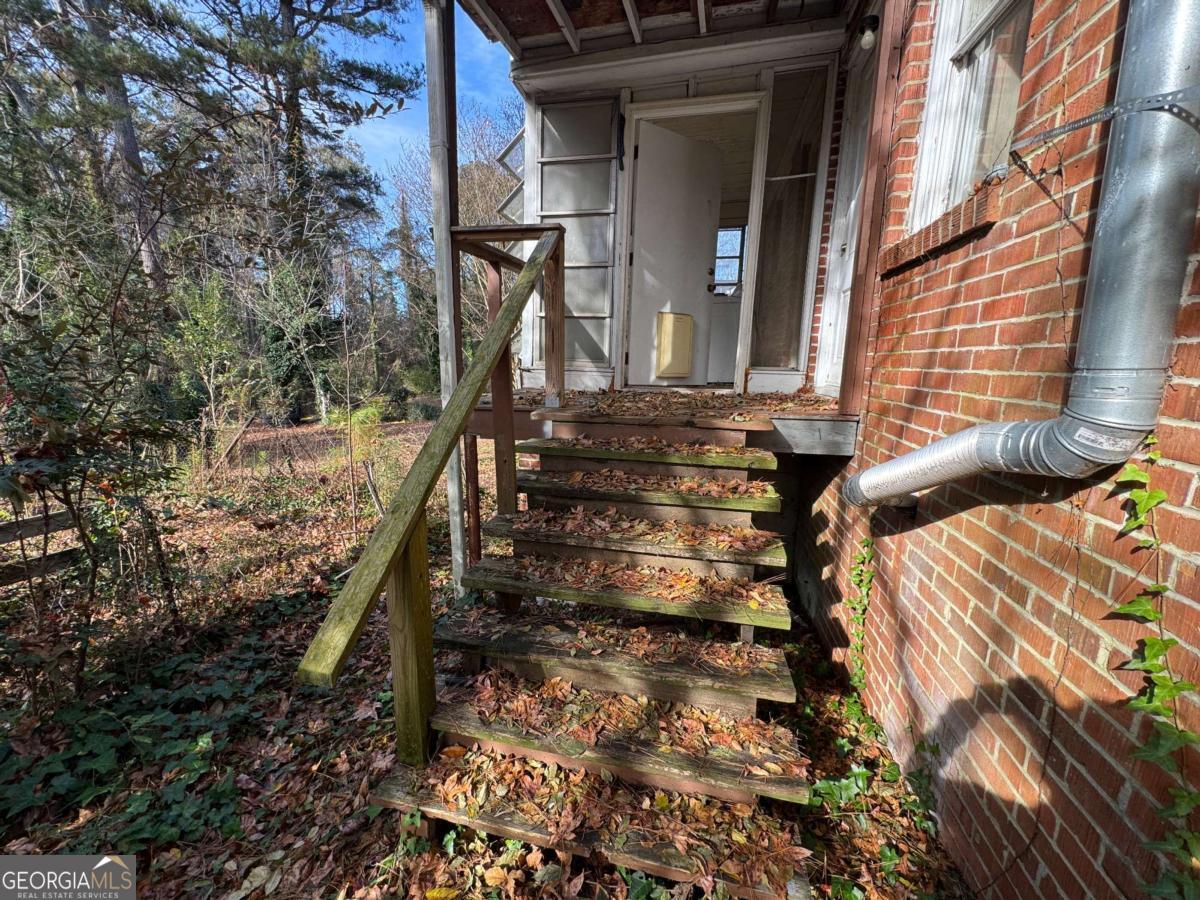 2169 Delowe Drive Property Photo 37