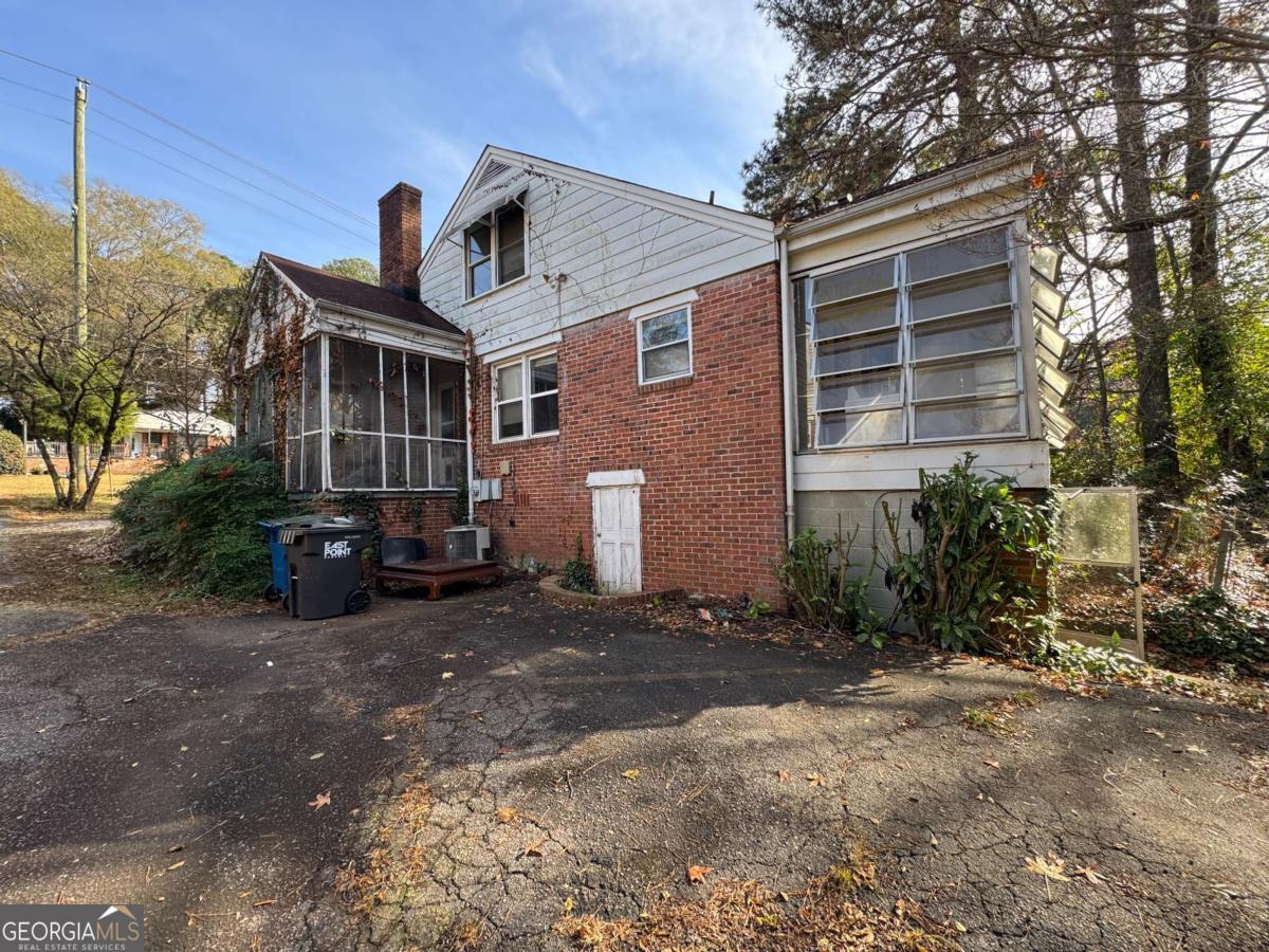 2169 Delowe Drive Property Photo 46