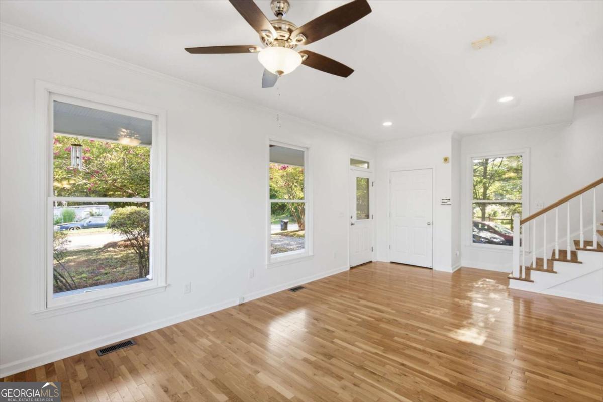 329 Ridge Avenue Property Photo 6