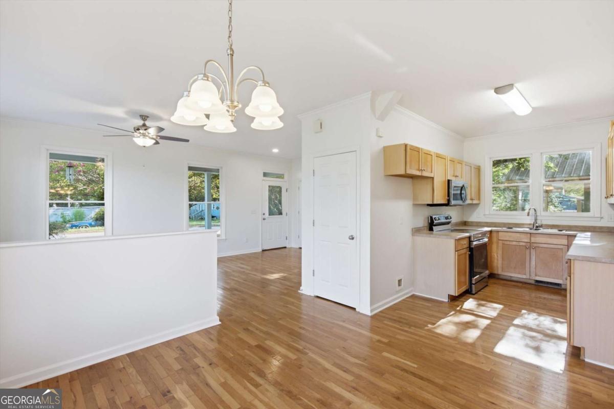 329 Ridge Avenue Property Photo 8