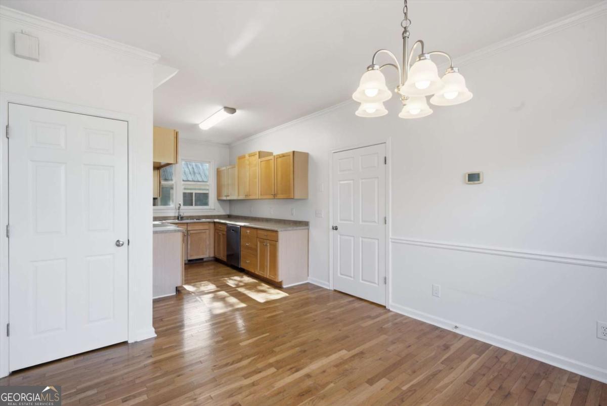 329 Ridge Avenue Property Photo 13