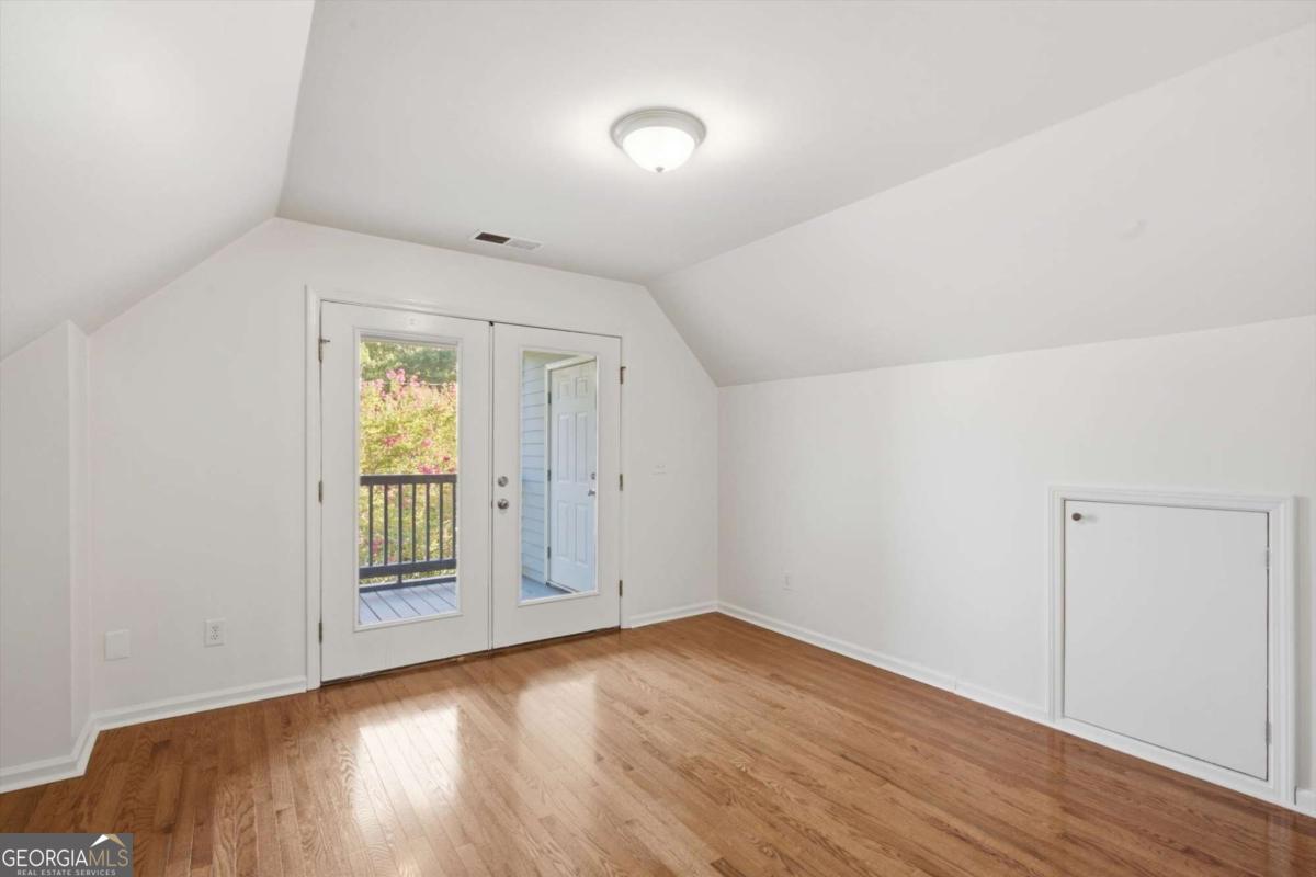 329 Ridge Avenue Property Photo 21