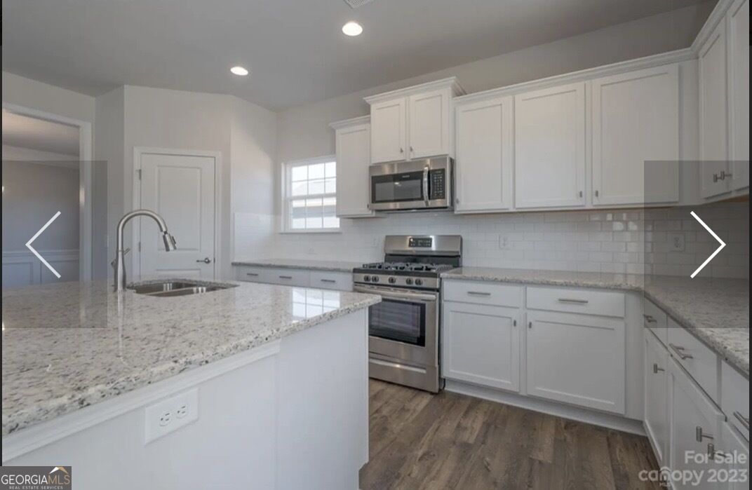 203 Blackberry Court Property Photo 7