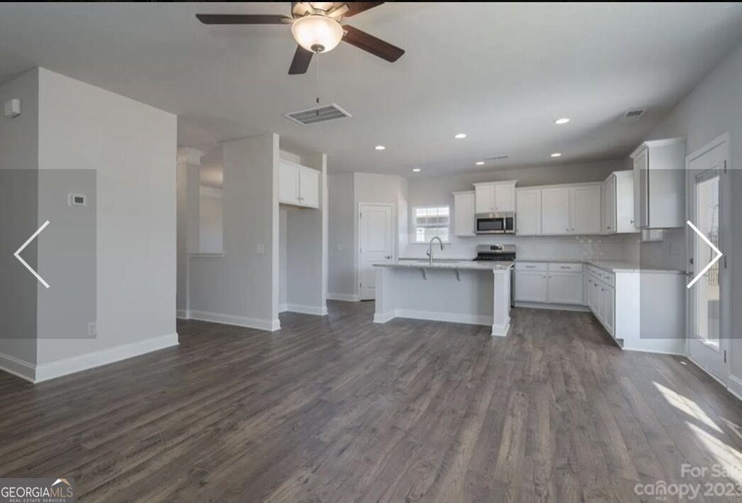 203 Blackberry Court Property Photo 10