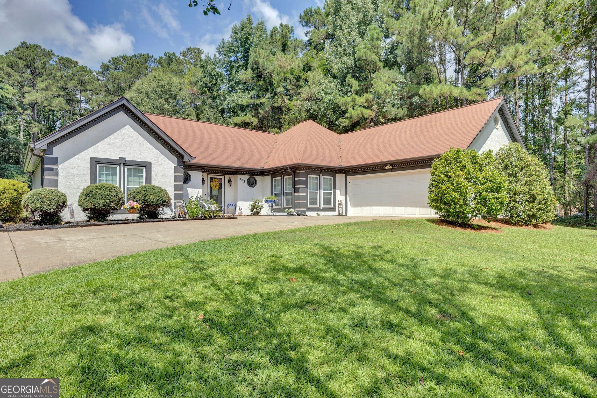 165 Mill Chase Property Photo 1