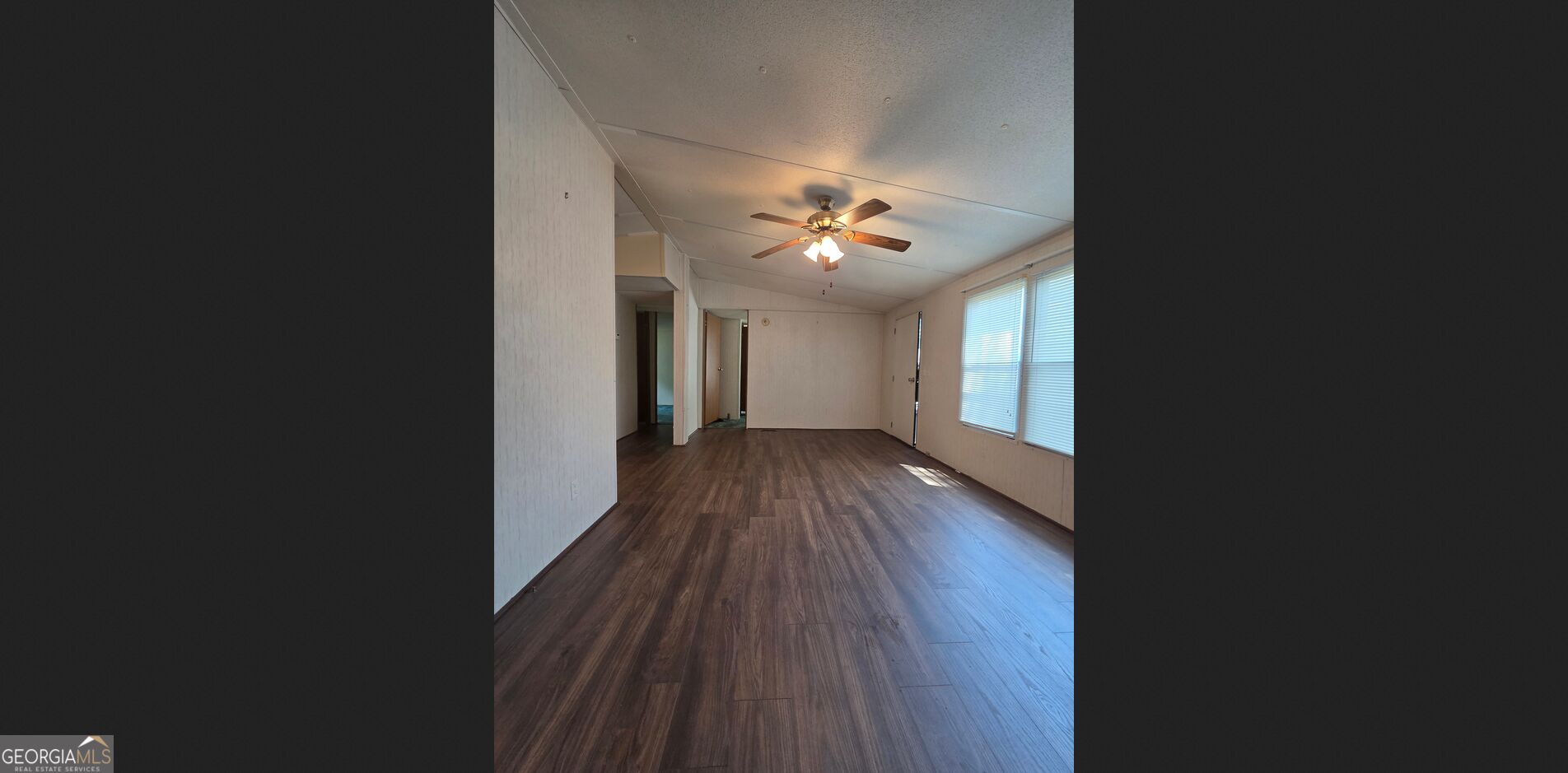 1958 Miller Street Property Photo 4