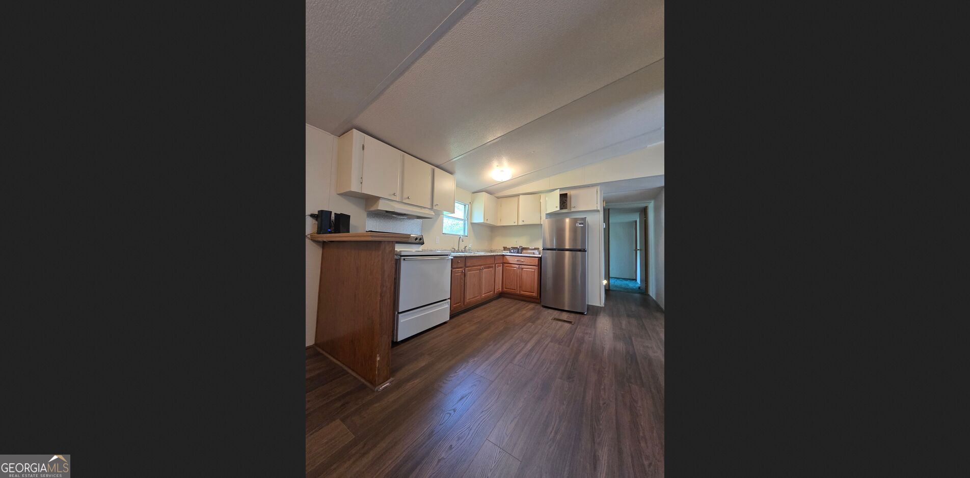 1958 Miller Street Property Photo 6