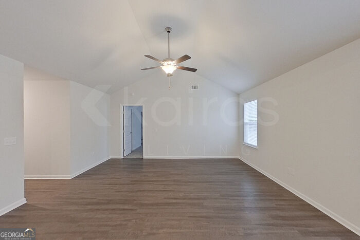 114 Western Red Cedar Drive Property Photo 11
