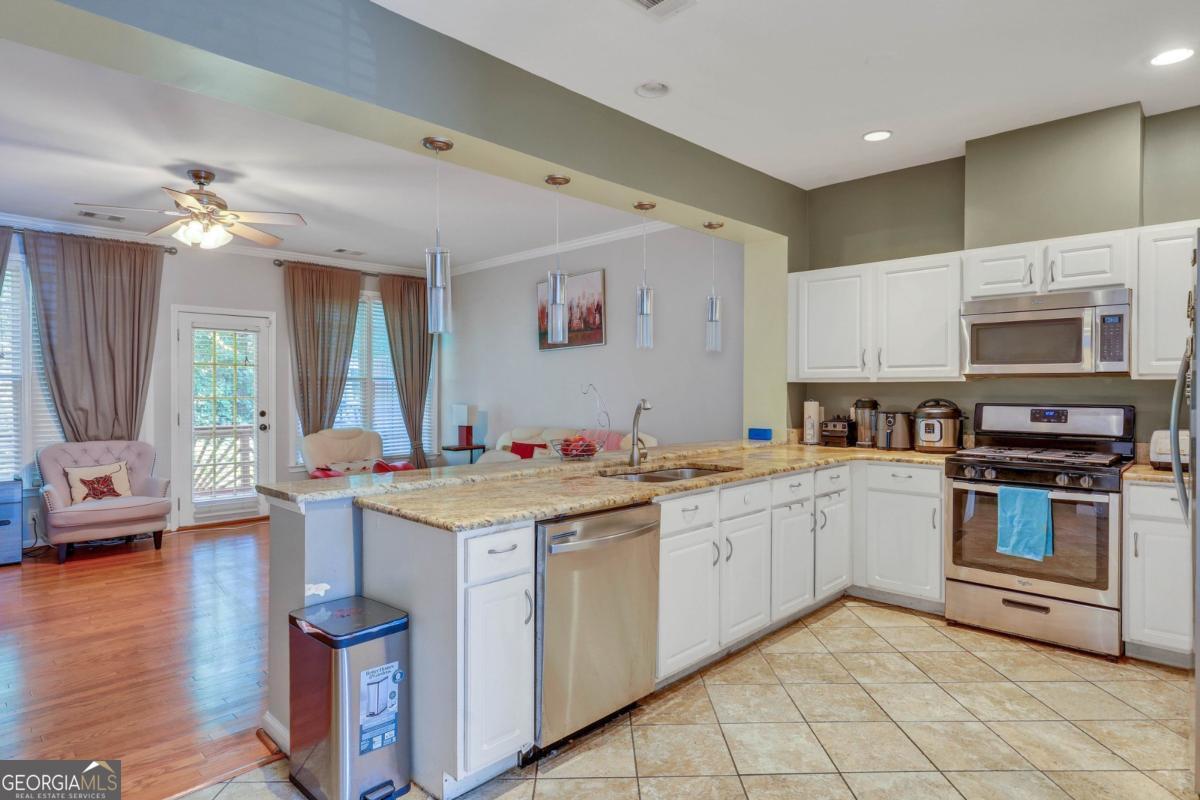 2828 Langford Commons Drive Property Photo 8