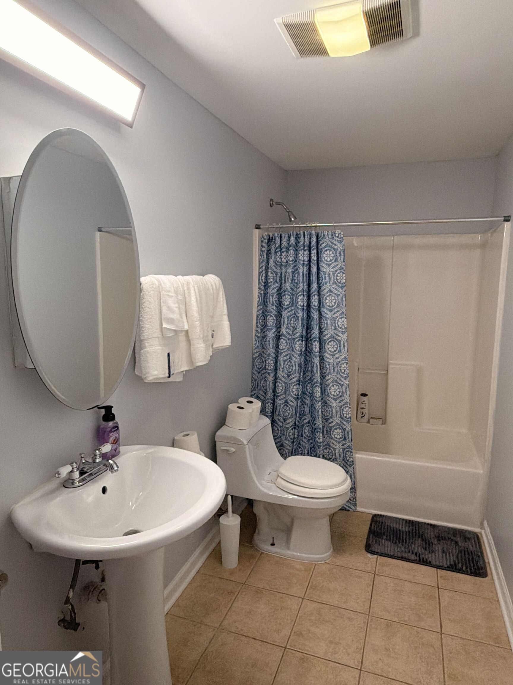 3390 Rozena Way Property Photo 7