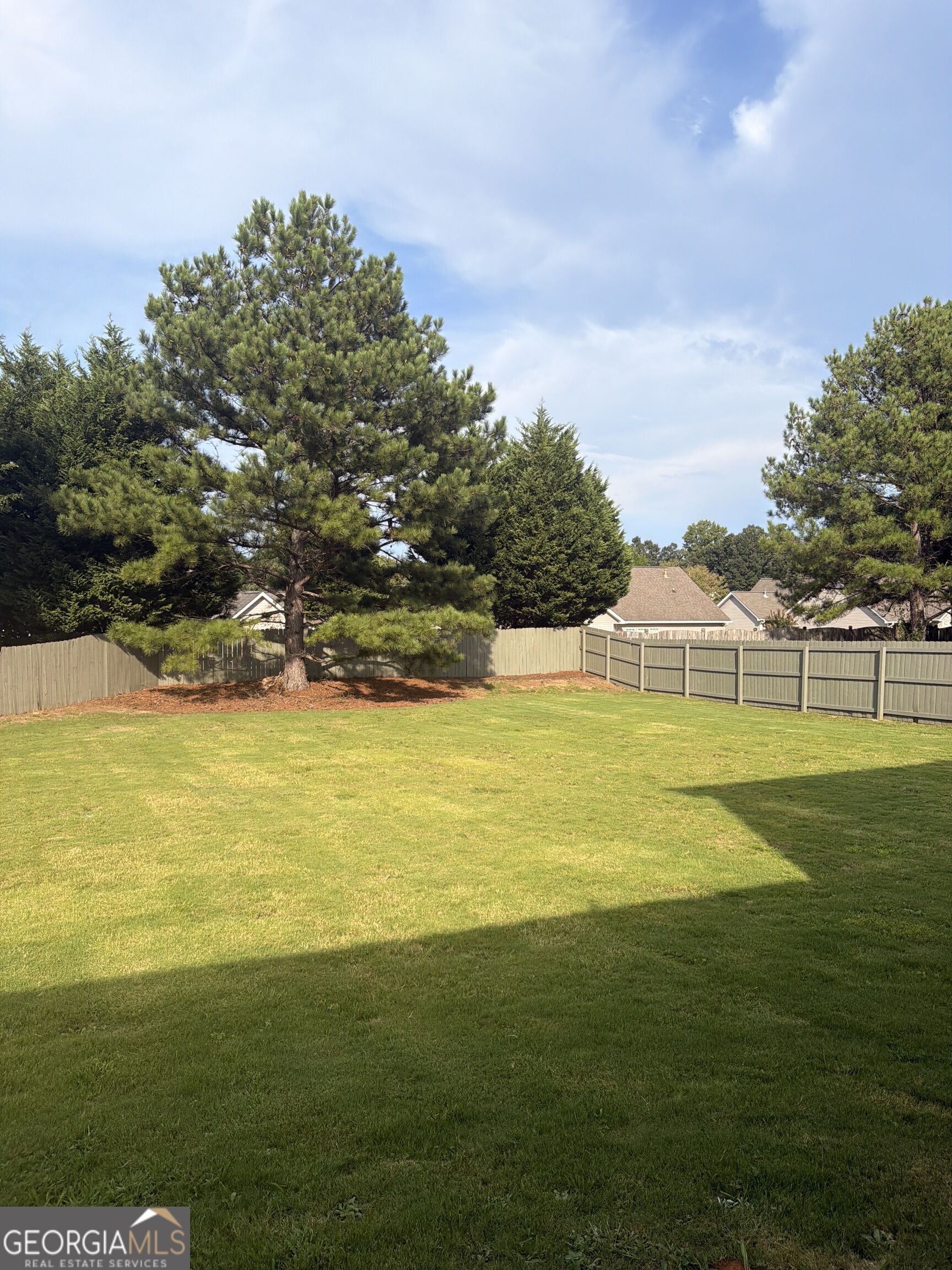 3390 Rozena Way Property Photo 24