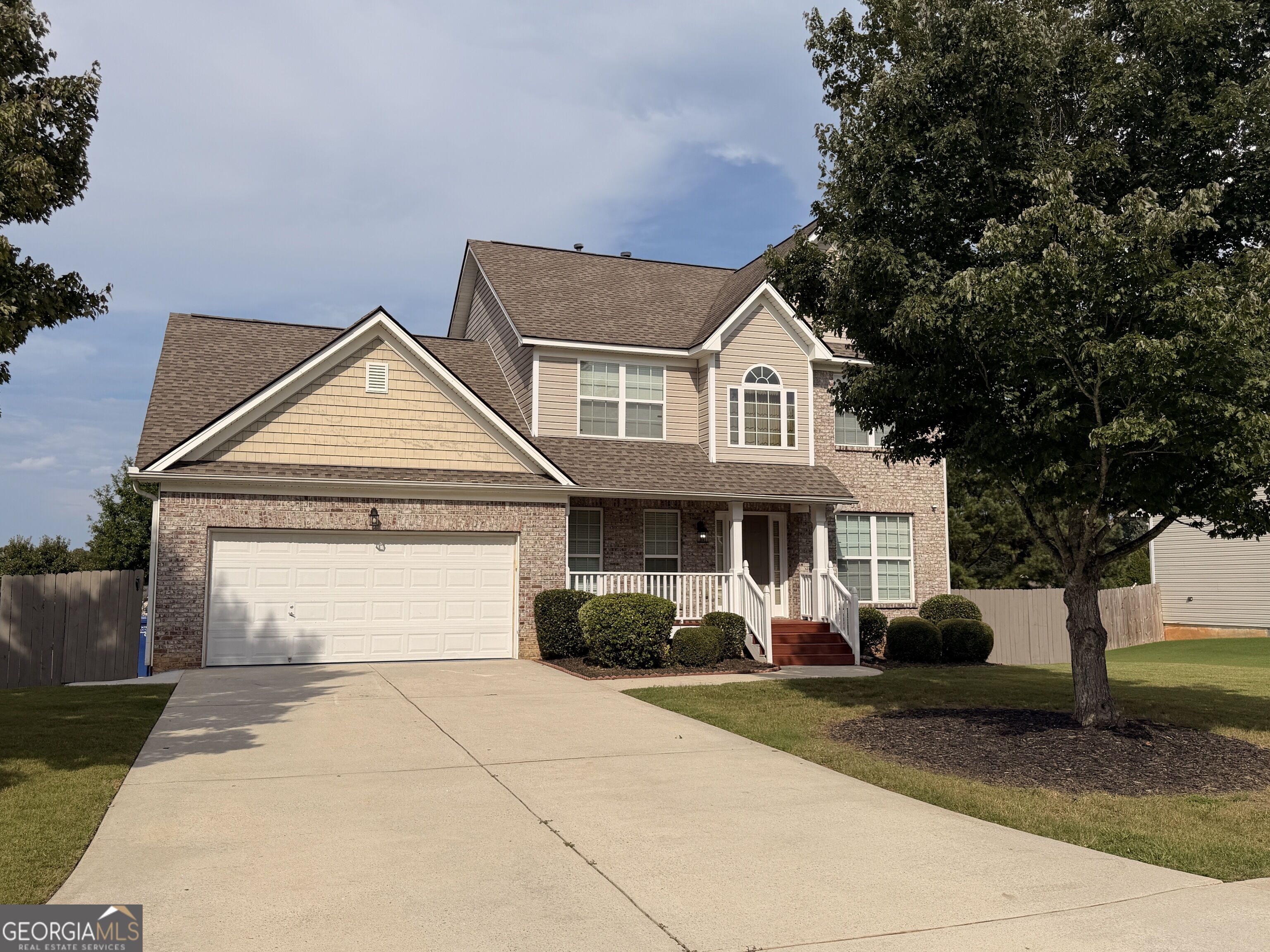3390 Rozena Way Property Photo 32