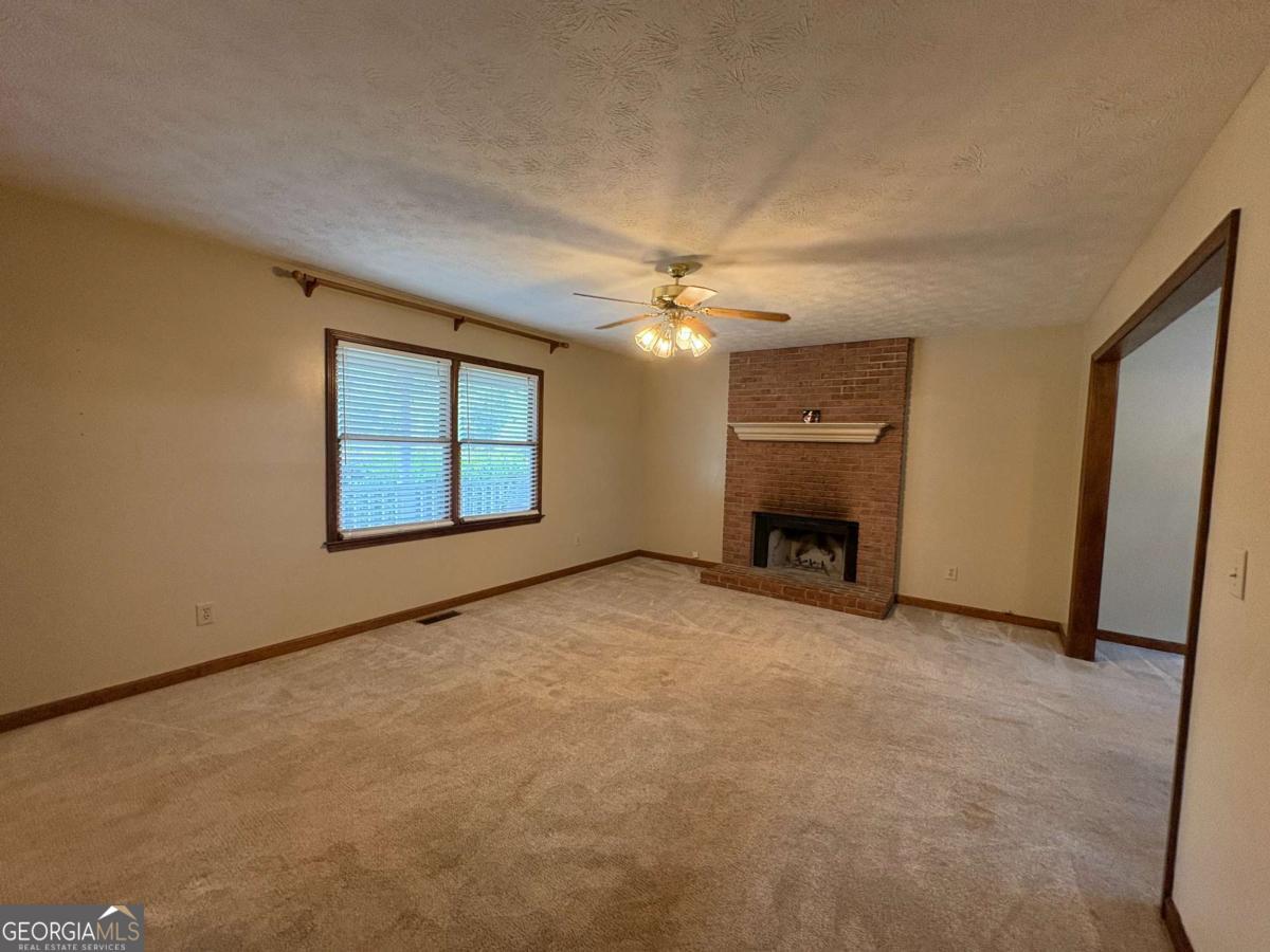 4830 Squirrel Creek Drive Property Photo 8
