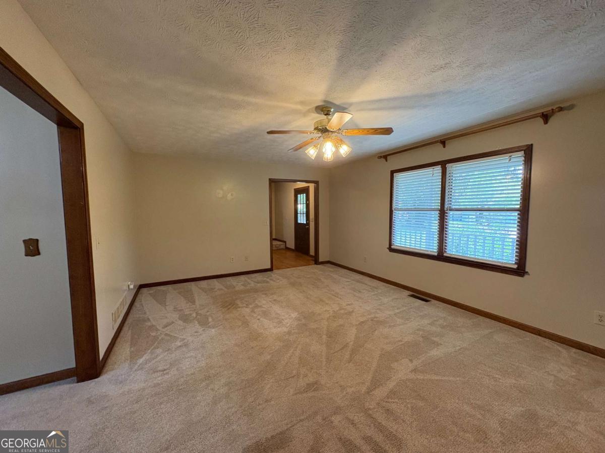 4830 Squirrel Creek Drive Property Photo 10