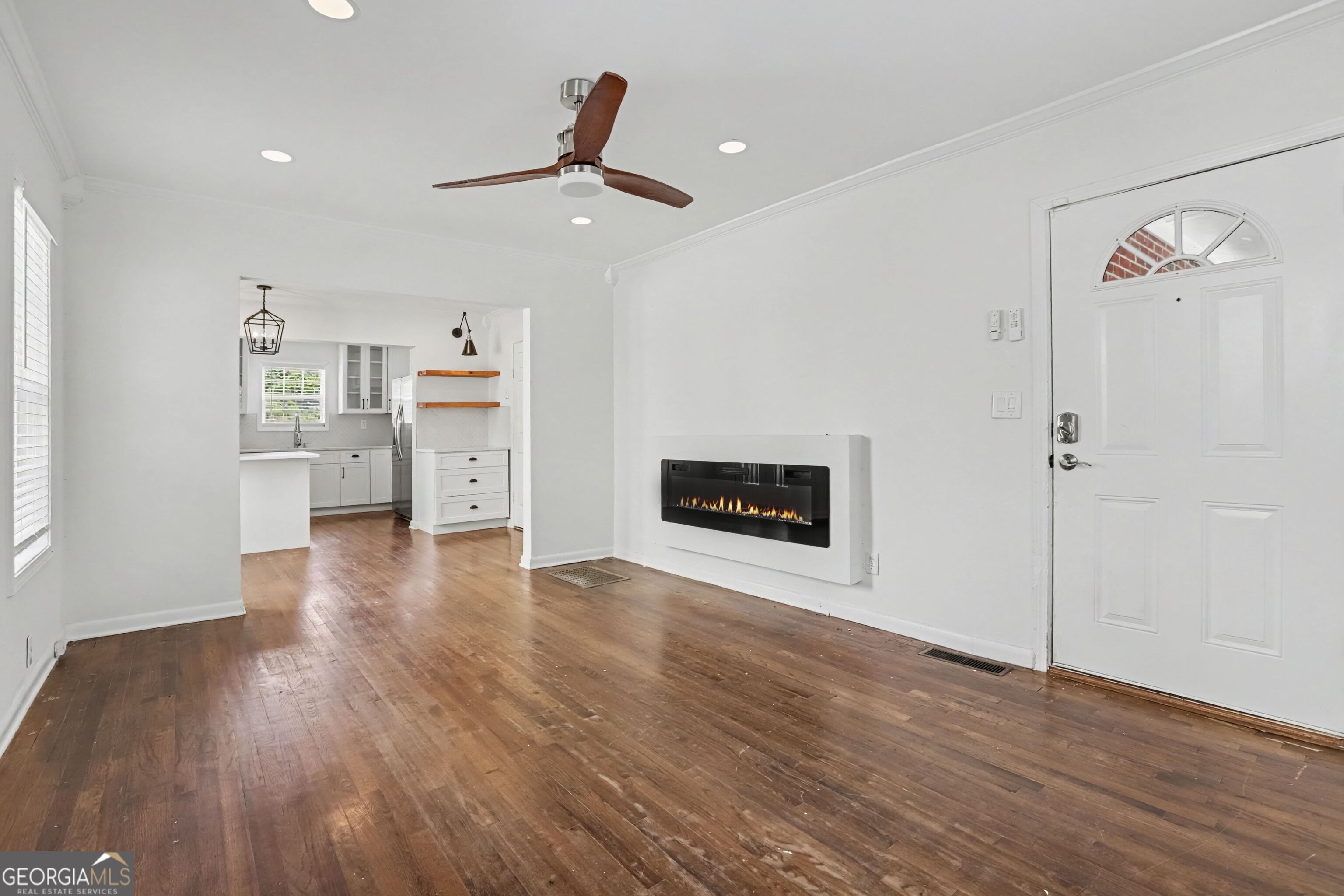 188 Clay Street SE Property Photo 1