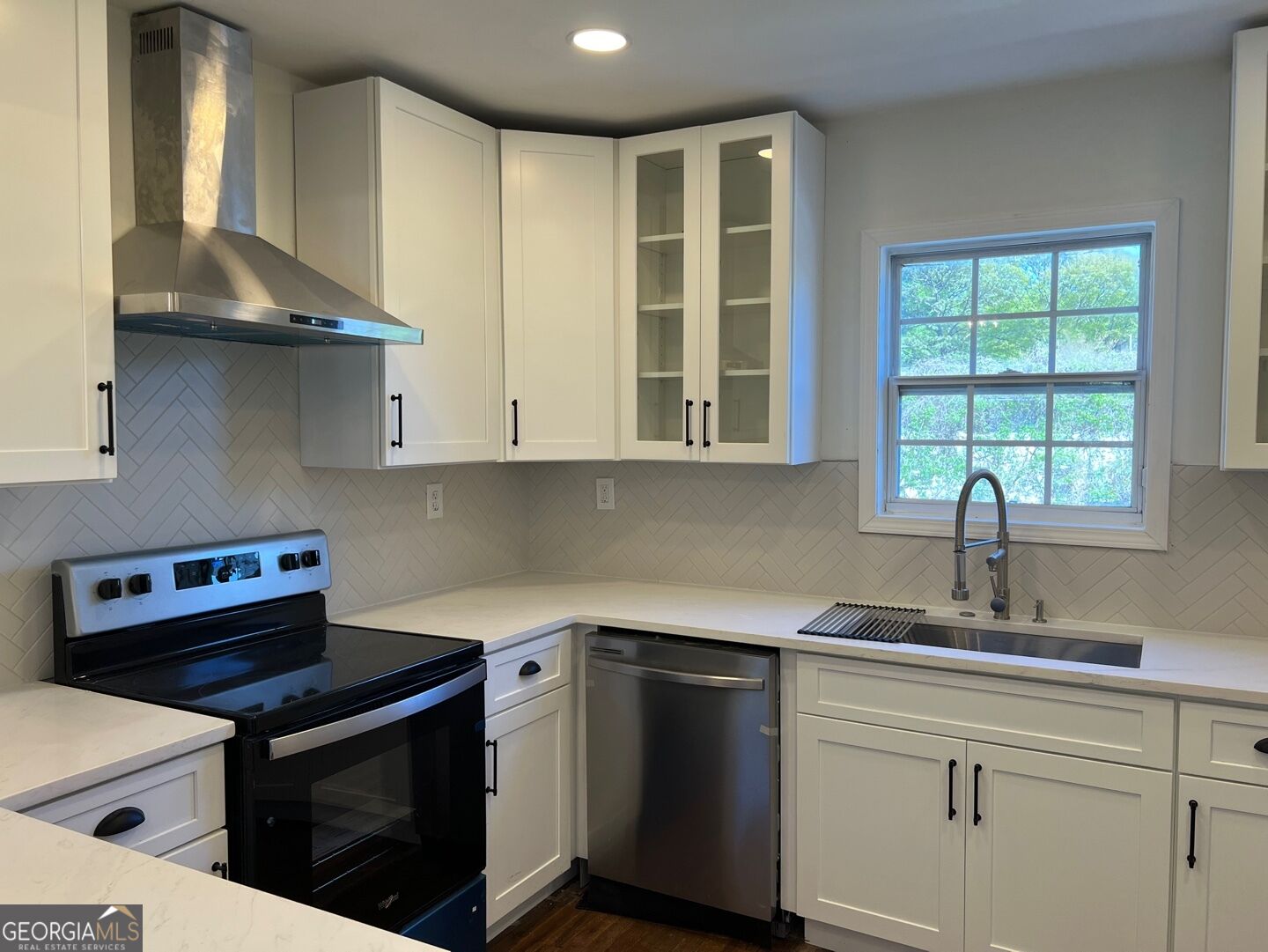 188 Clay Street Se Property Photo 6