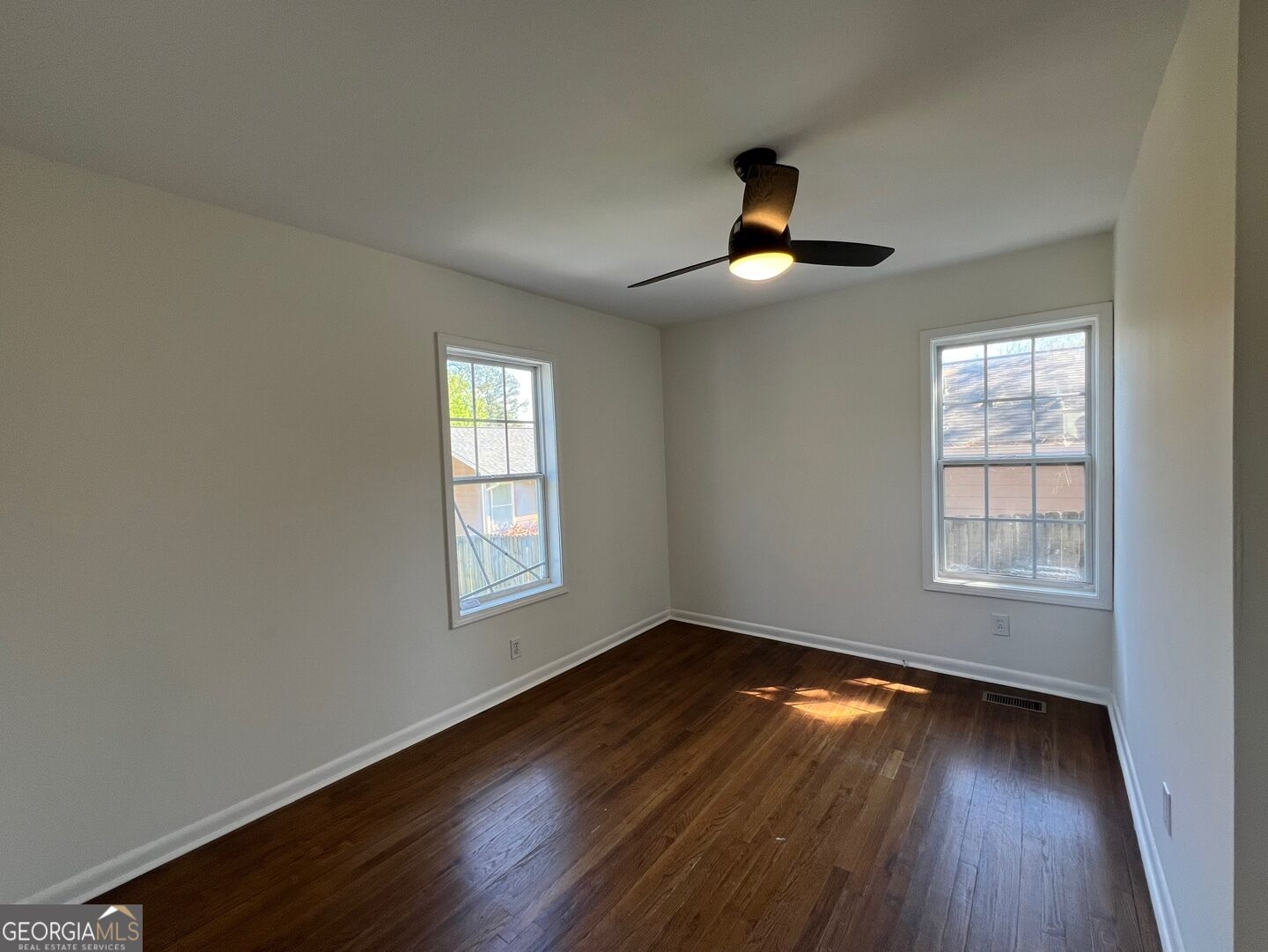 188 Clay Street Se Property Photo 16