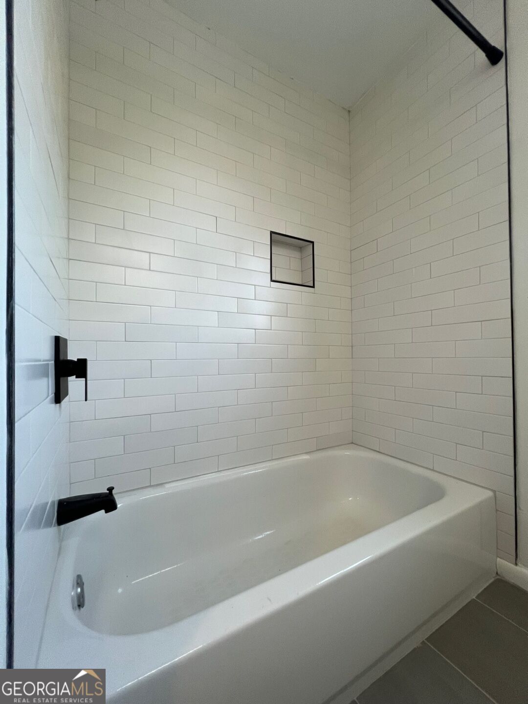 188 Clay Street Se Property Photo 28
