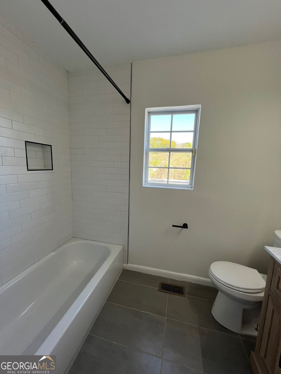 188 Clay Street Se Property Photo 29