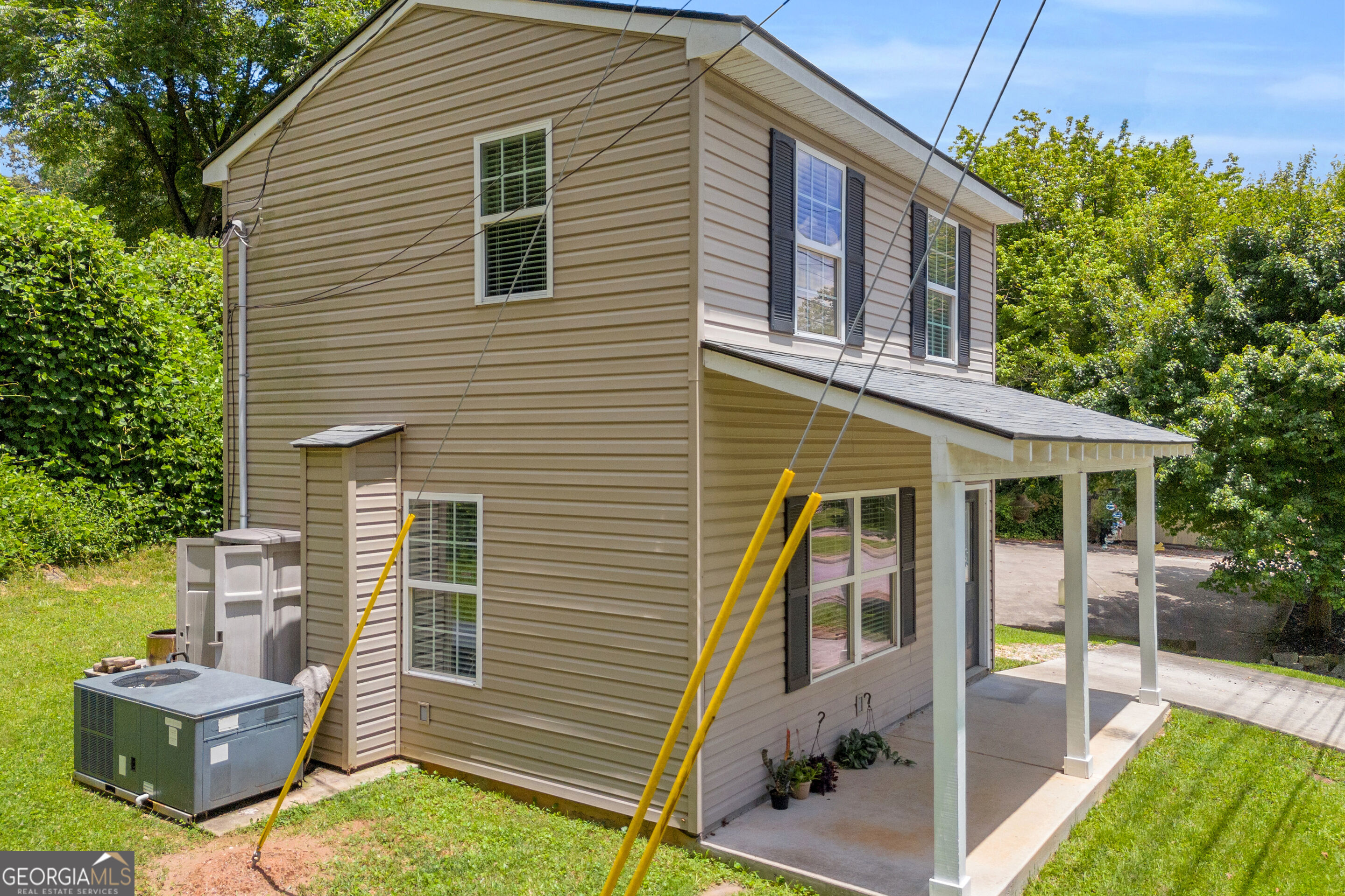 118 Holley Street Property Photo 3
