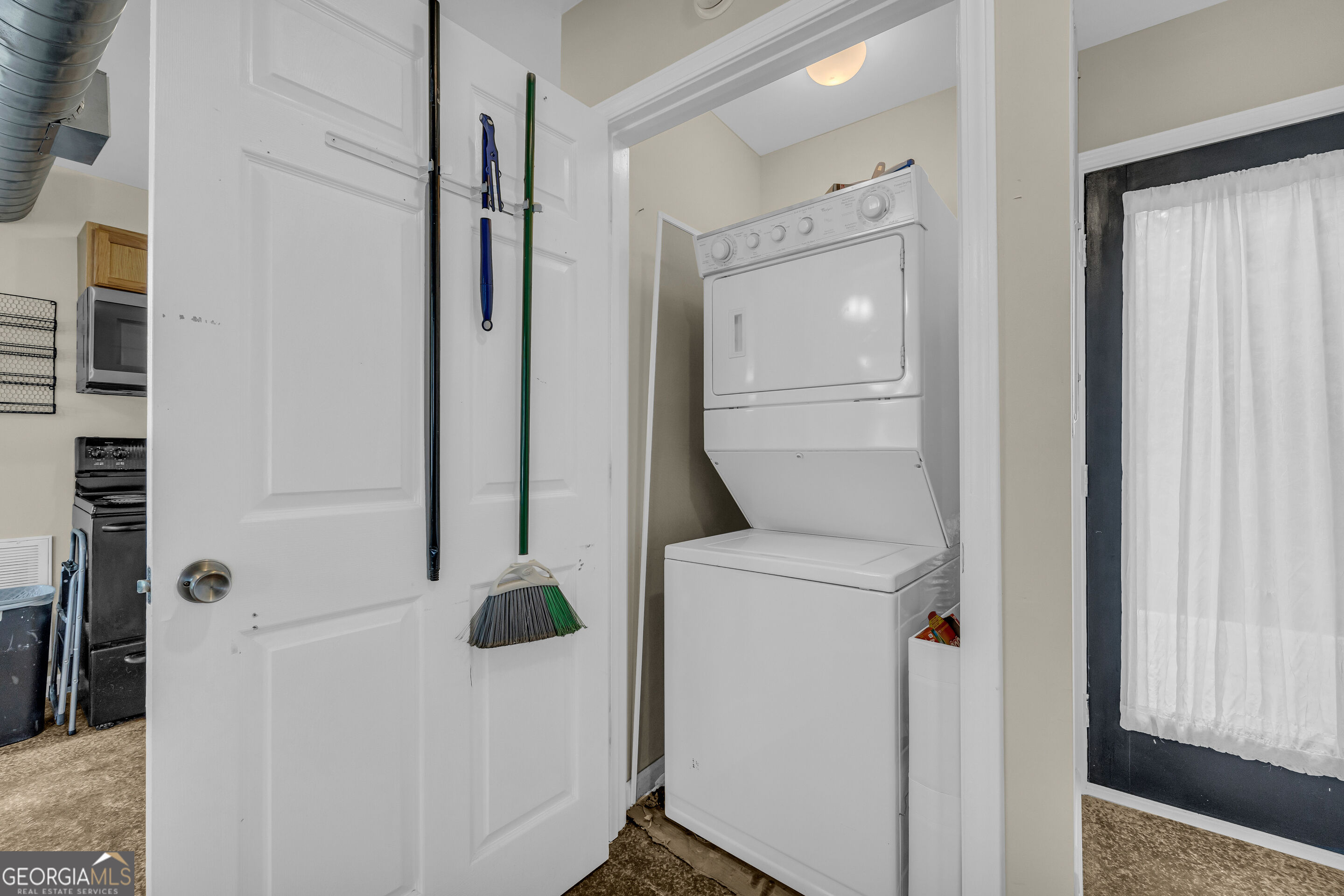 118 Holley Street Property Photo 16
