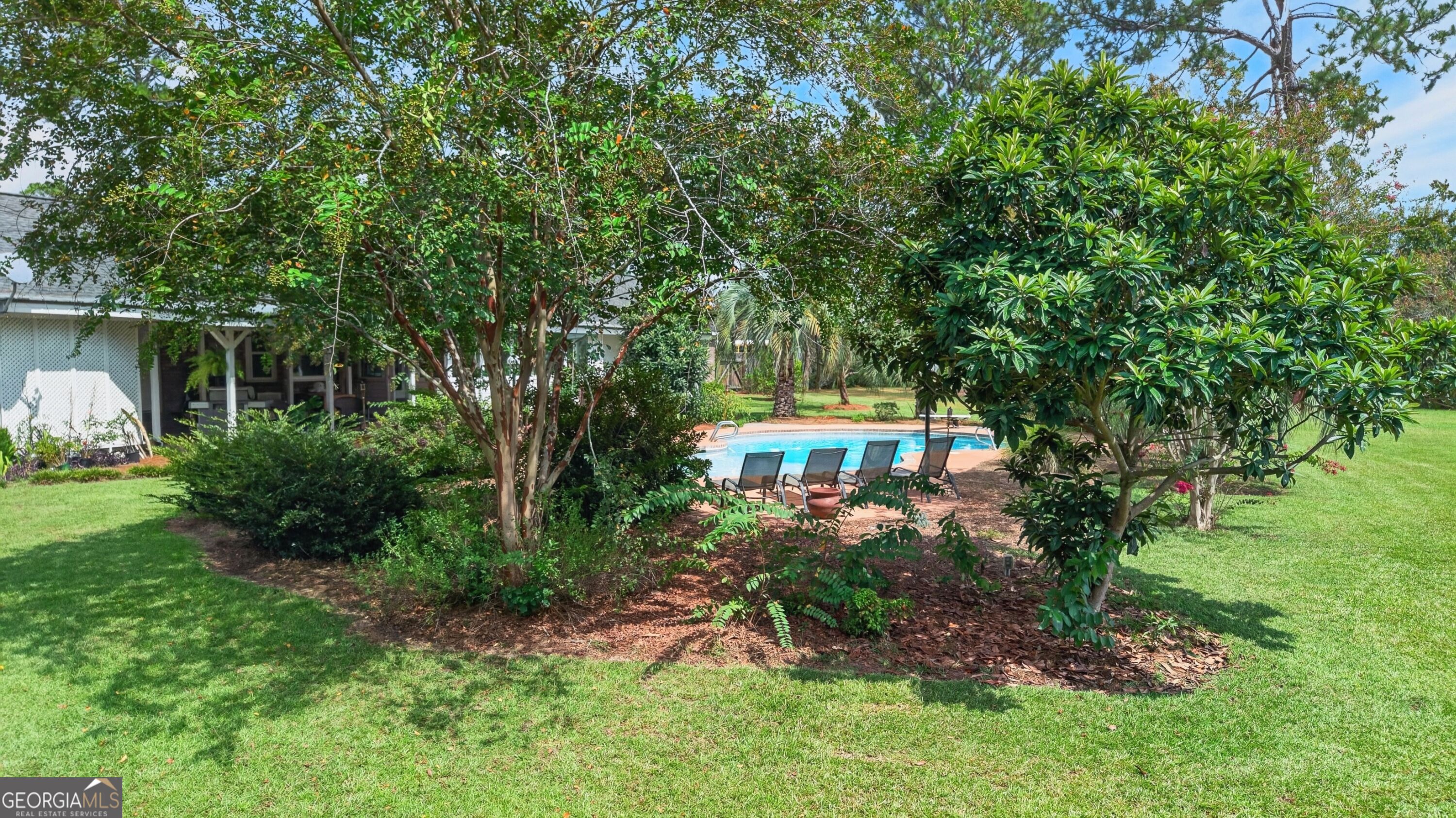 194 Forest Avenue Property Photo 15
