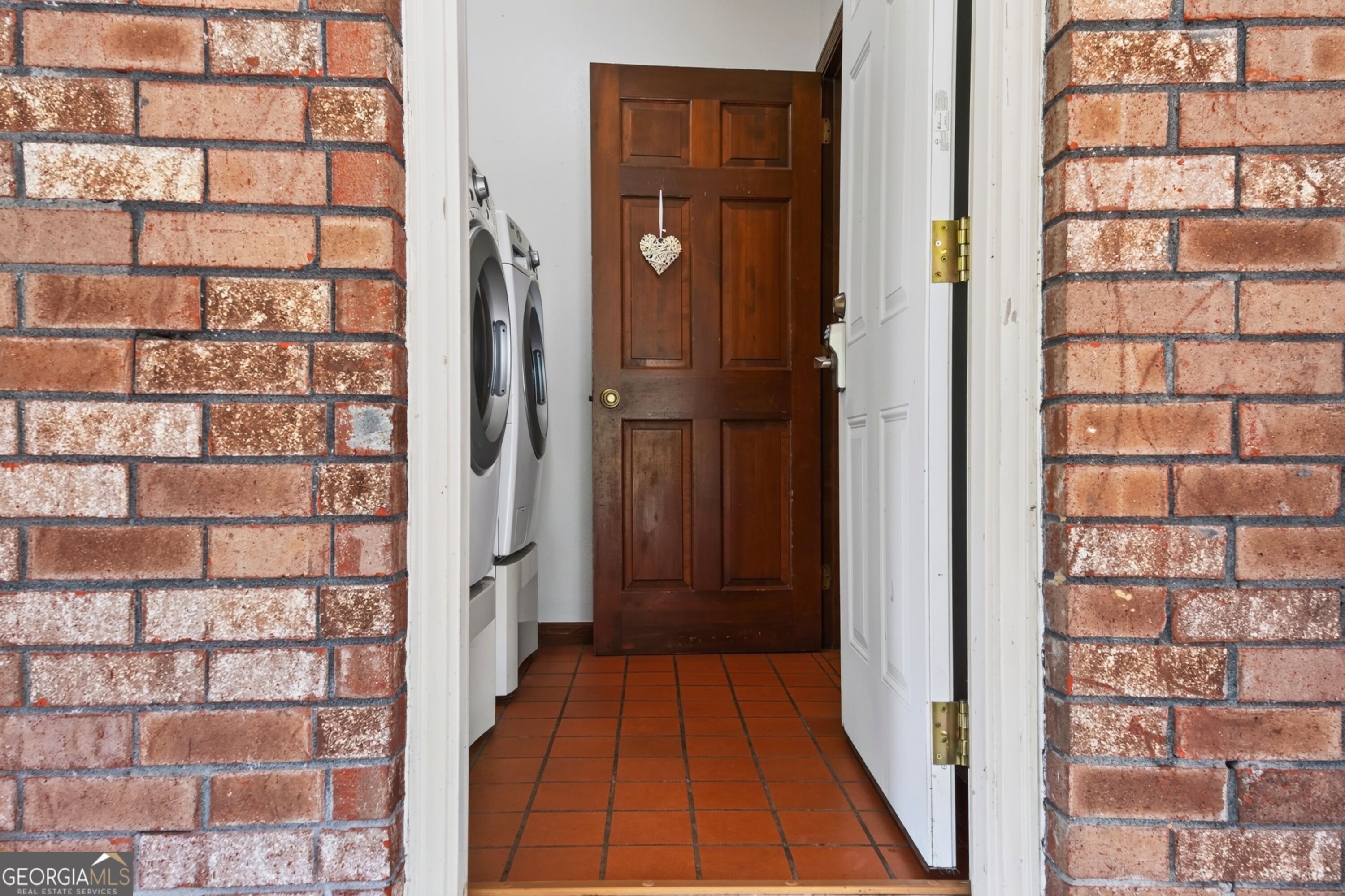194 Forest Avenue Property Photo 44