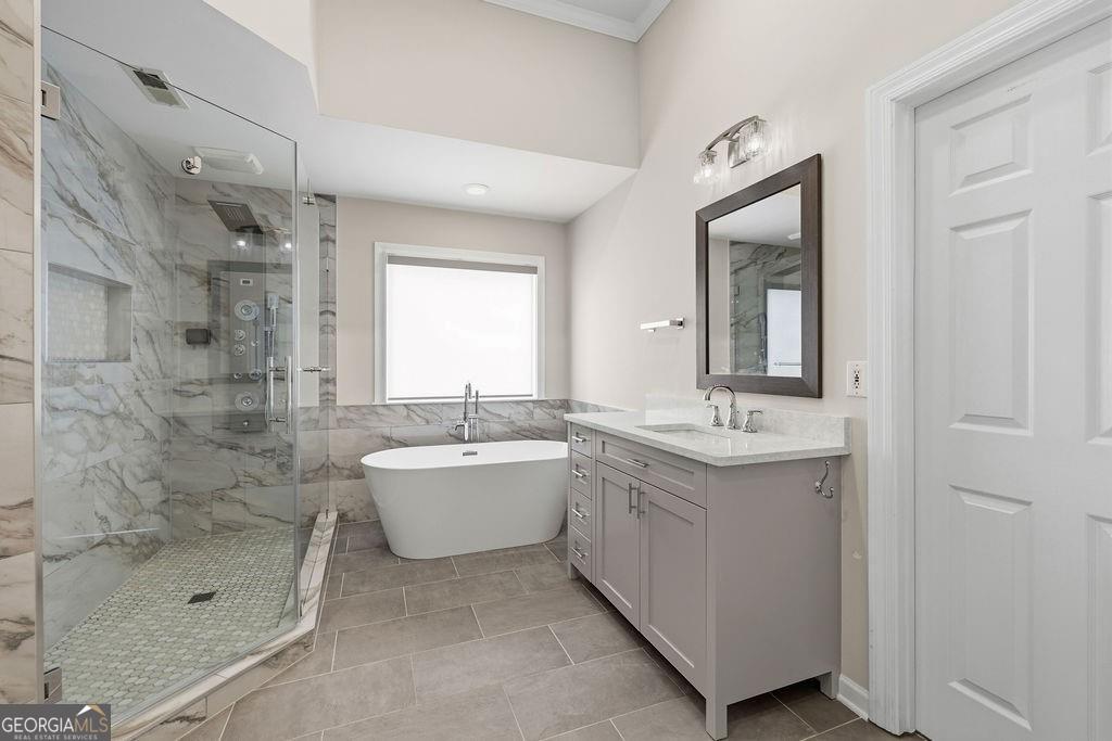 5343 Lake View Club Property Photo 25