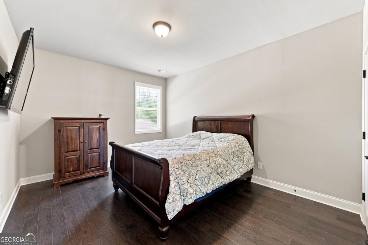 6240 Brookshire Court Property Photo 22