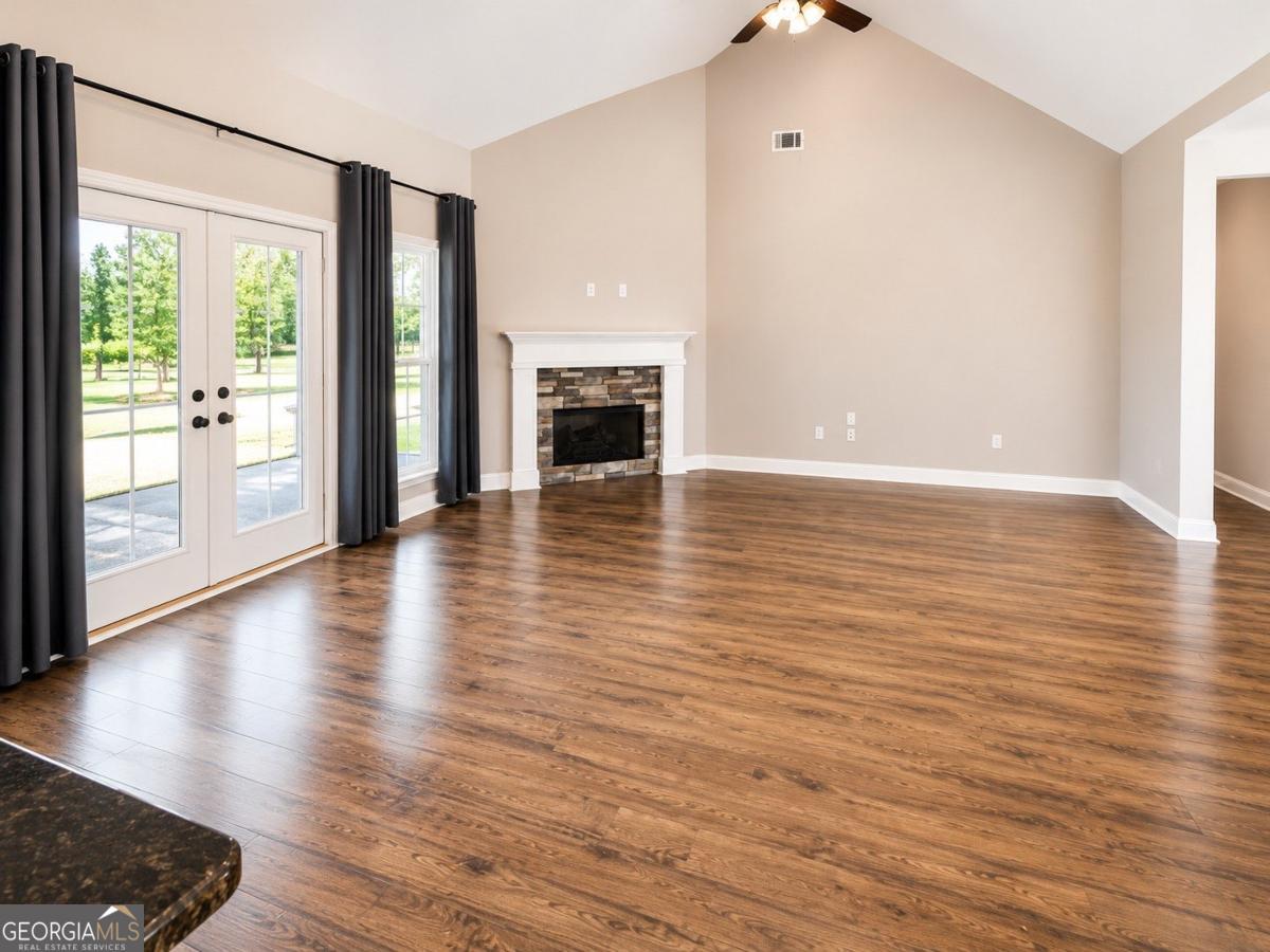 5212 Canady Court Property Photo 5