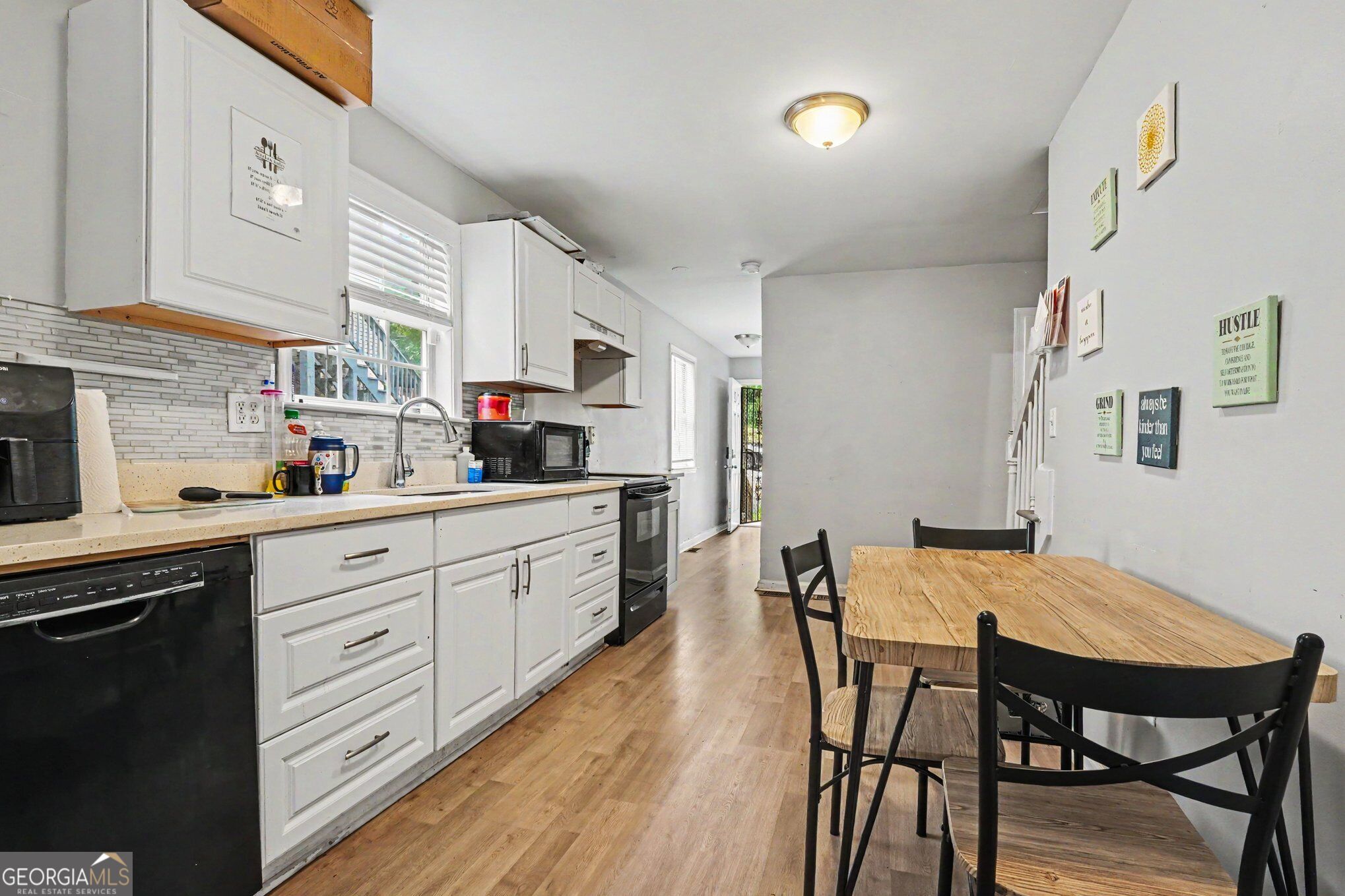 1123 Jones Avenue Nw Property Photo 4