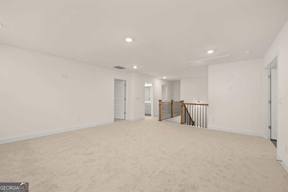 13430 Whitman Lane Se Property Photo 12