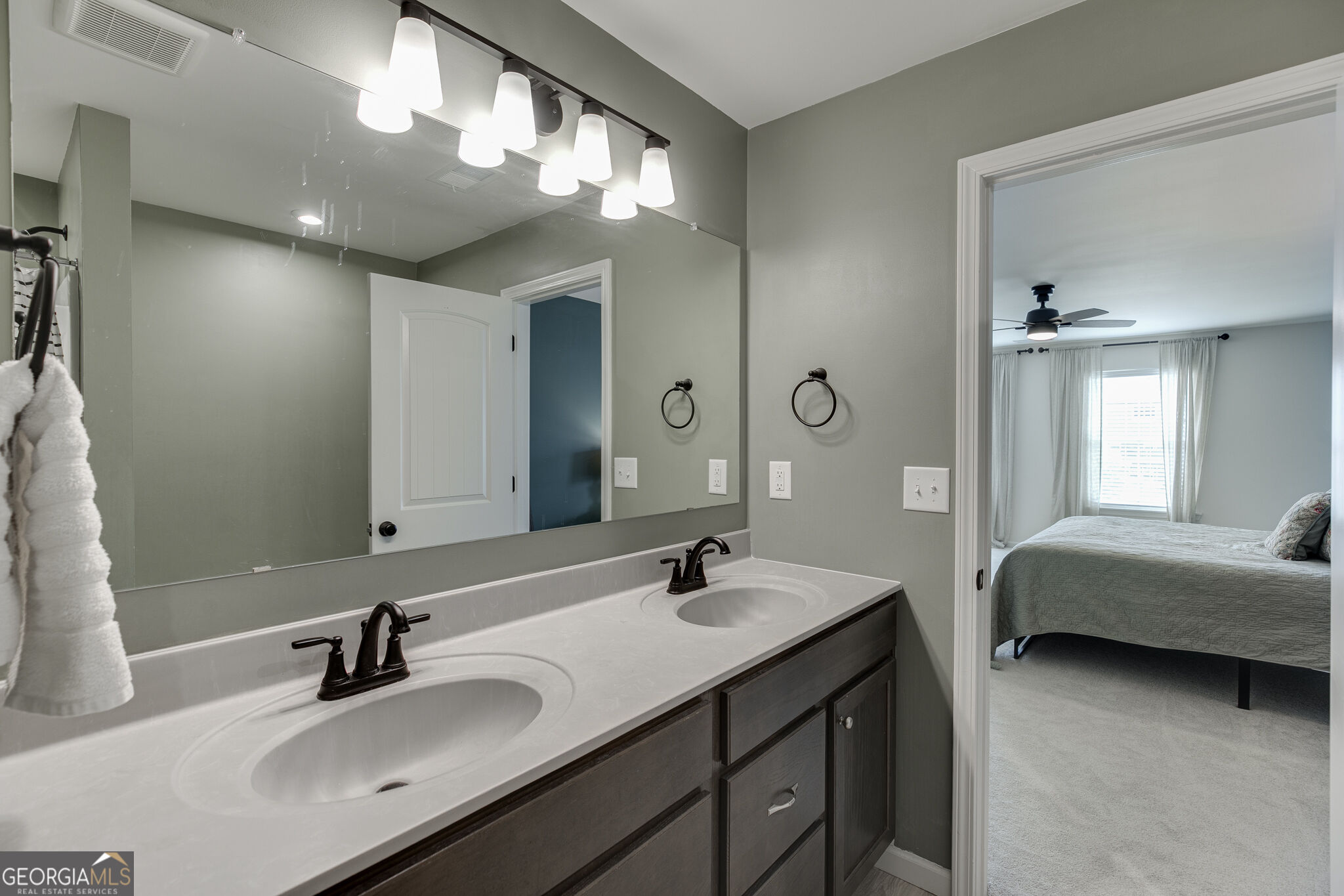 227 Traminer Way Property Photo 32